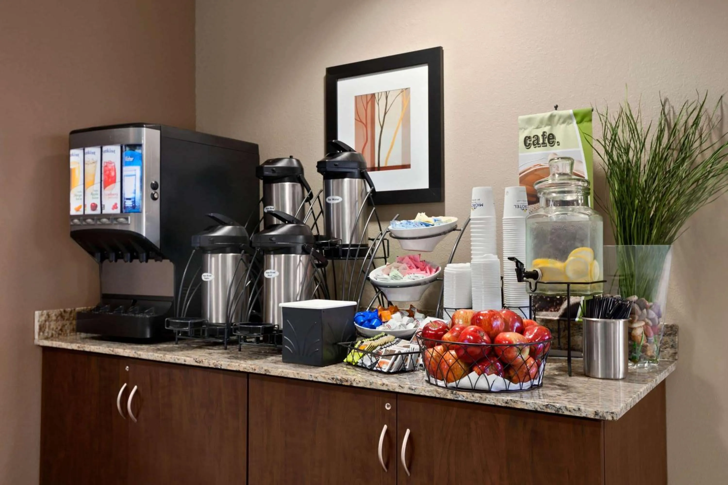 Restaurant/places to eat in Microtel Inn & Suites by Wyndham St Clairsville - Wheeling