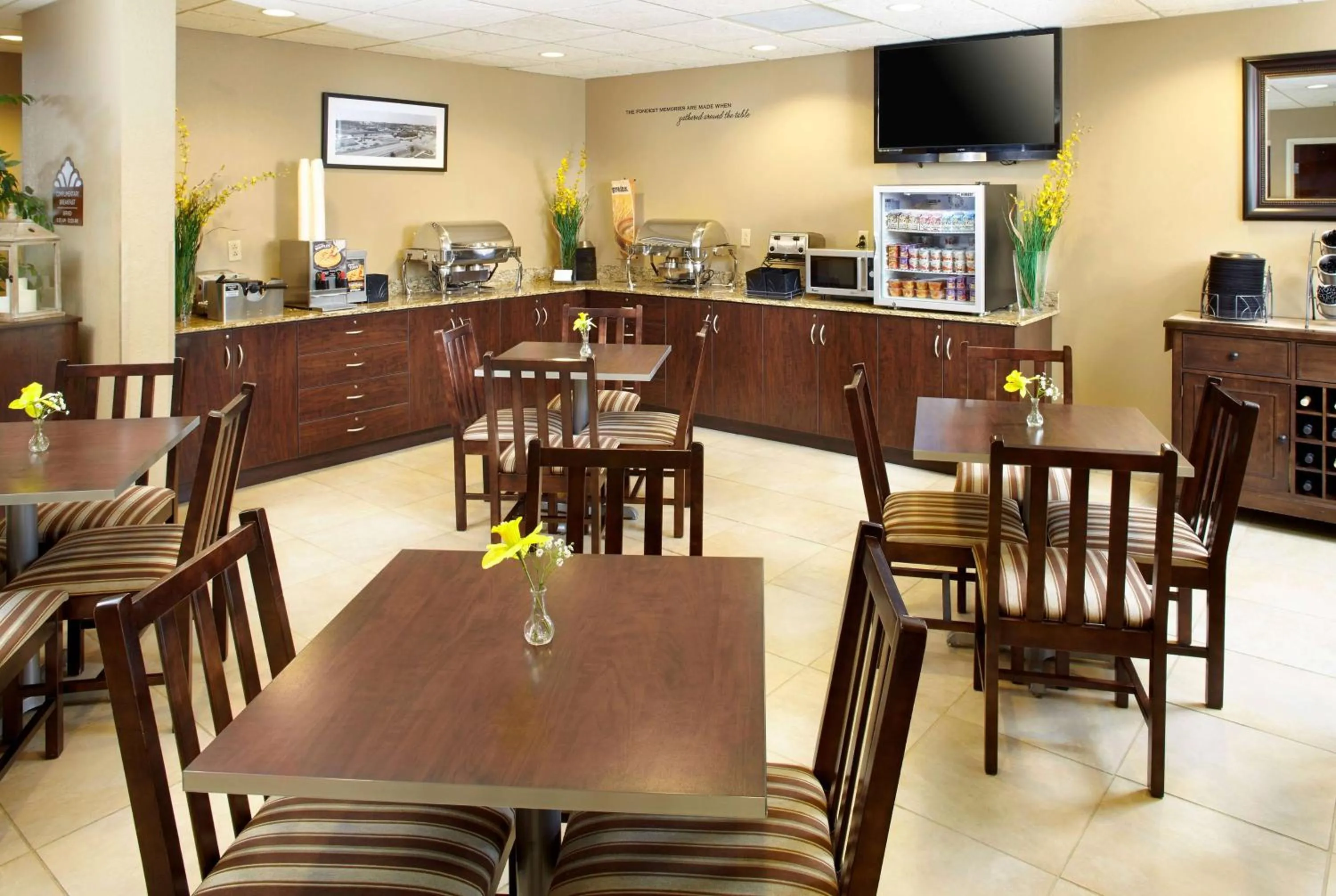 Breakfast in Microtel Inn & Suites by Wyndham St Clairsville - Wheeling