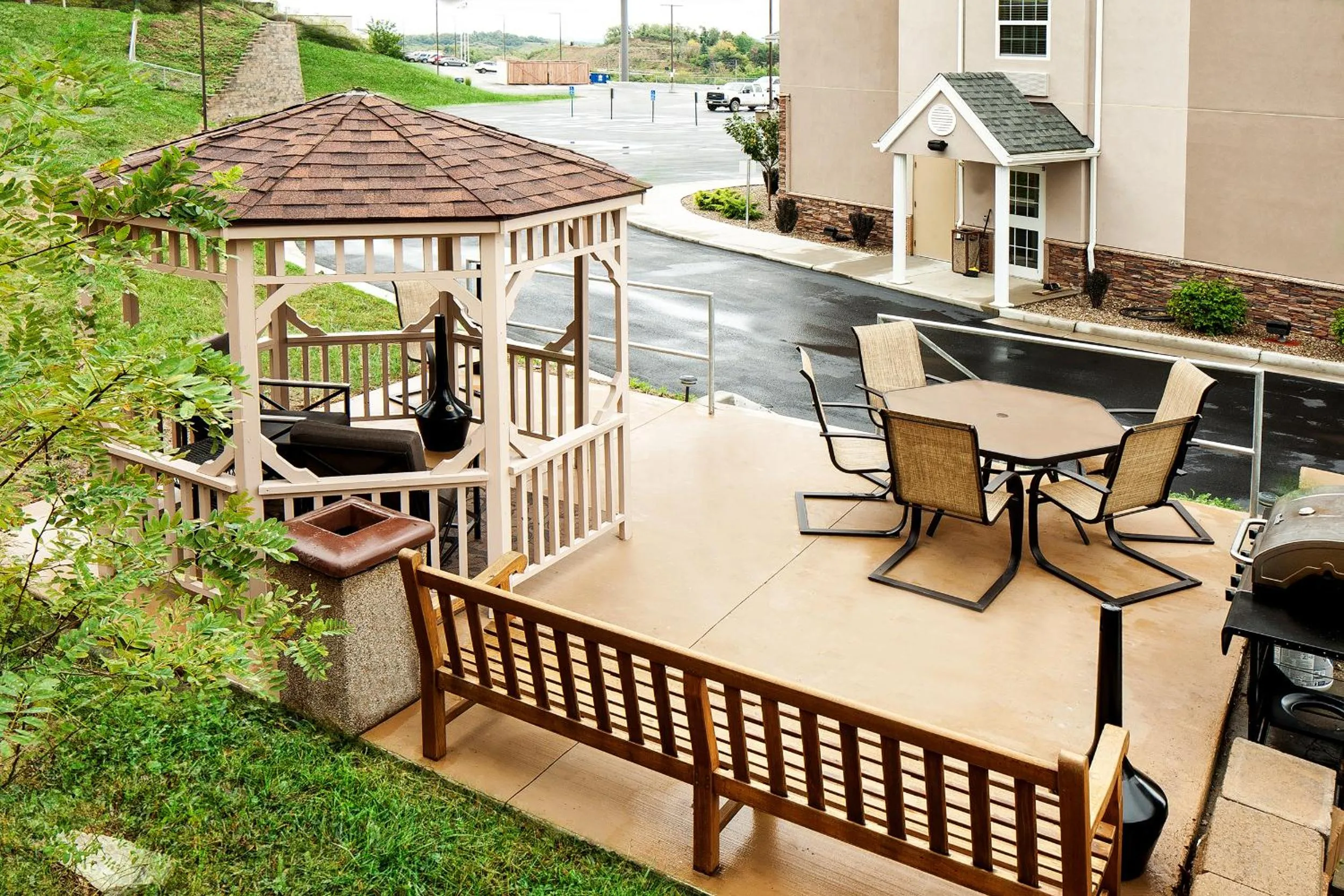 Microtel Inn & Suites by Wyndham St Clairsville - Wheeling