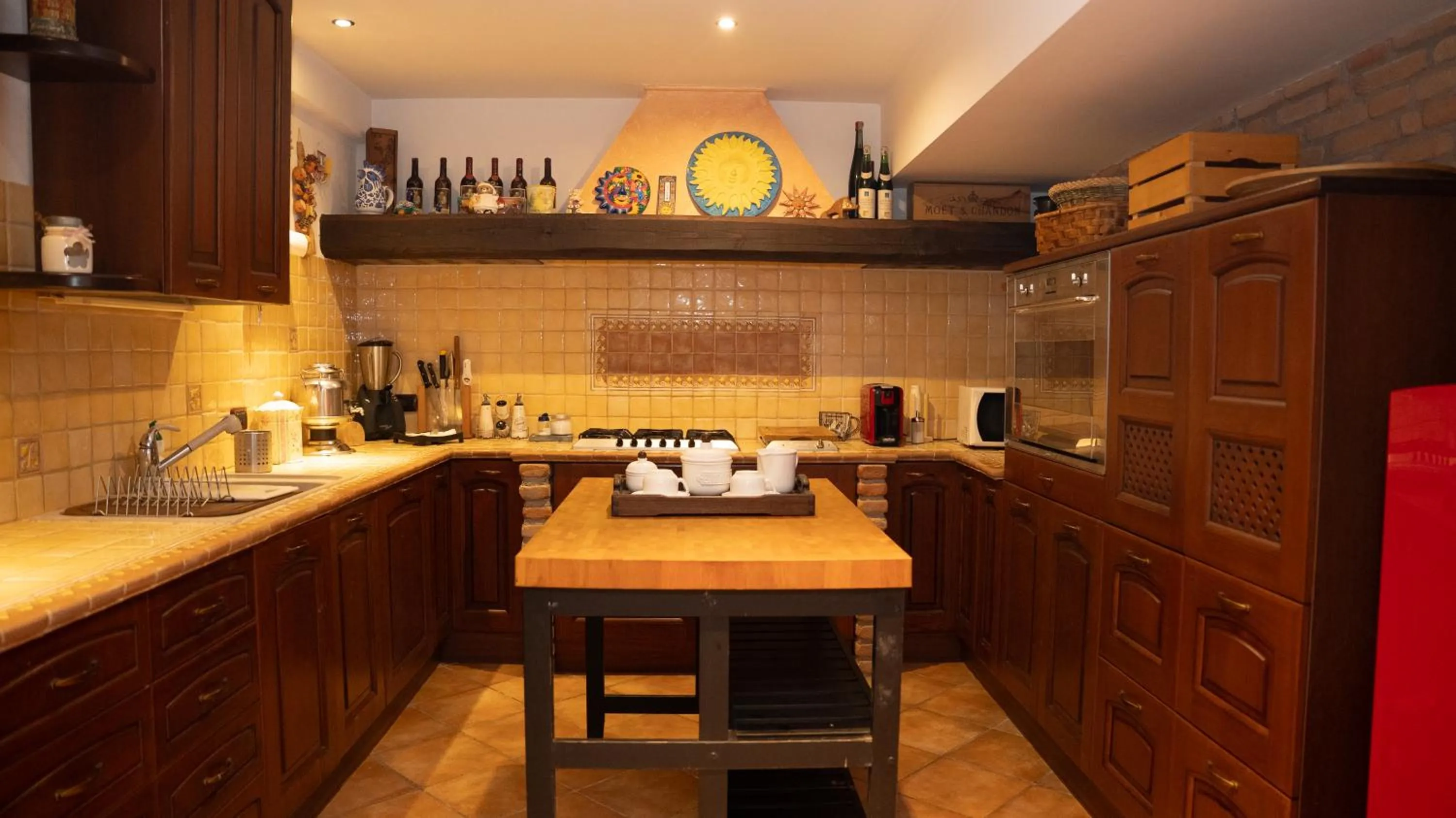 kitchen in La Pedica B&B