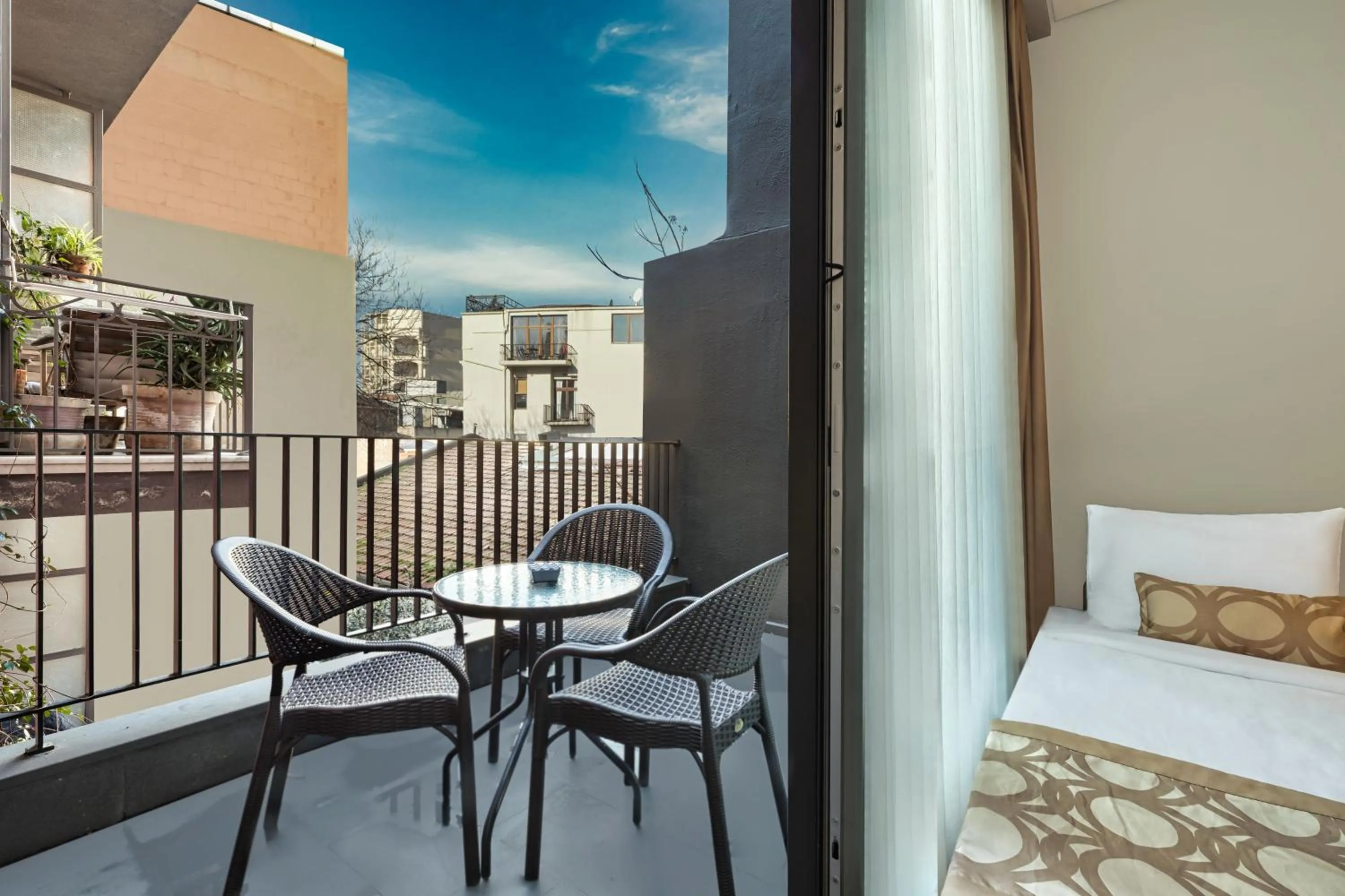 Balcony/Terrace, Bed in Galata Rasso Hotel