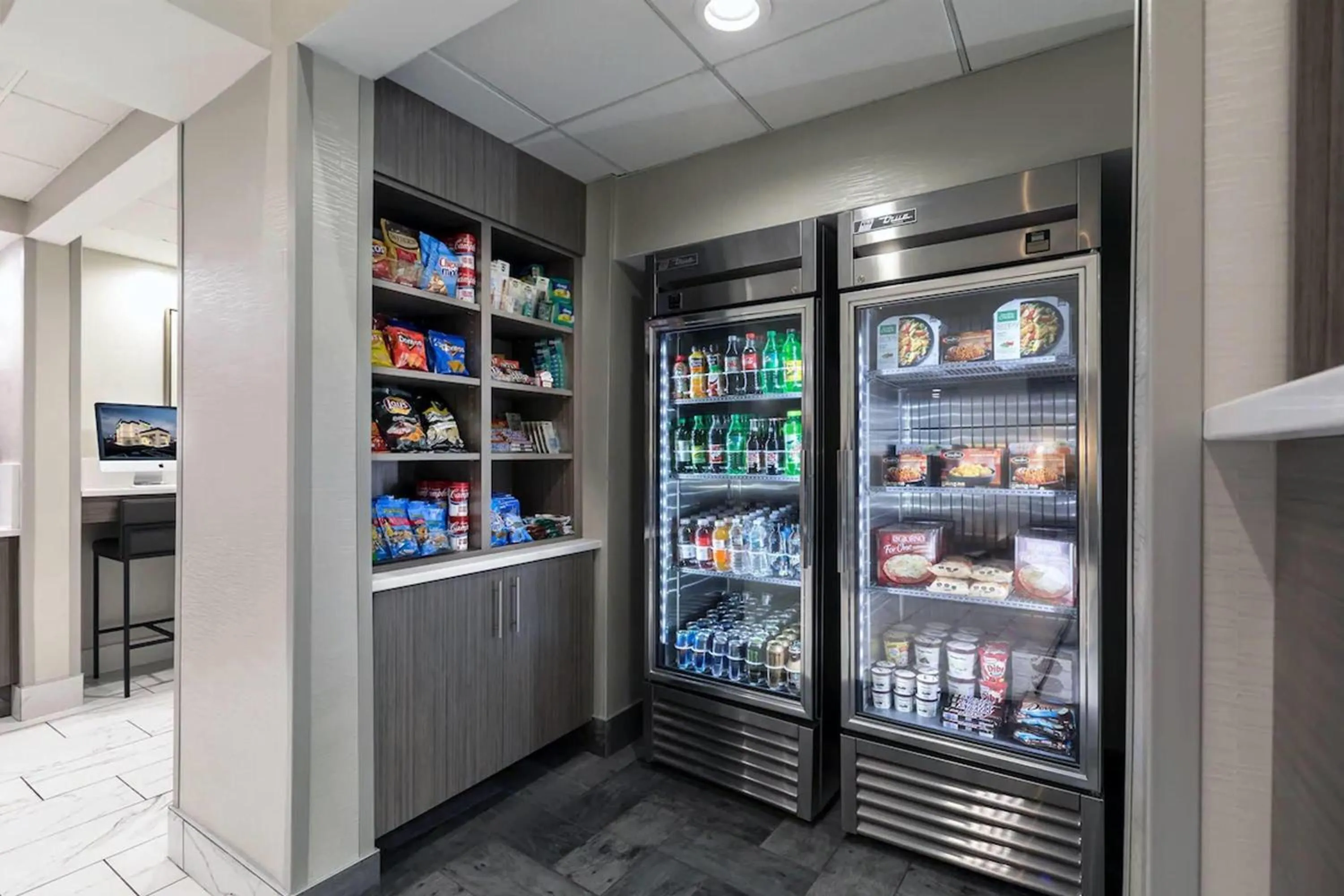 Food and drinks in Wingate Augusta Washington Road by Wyndham