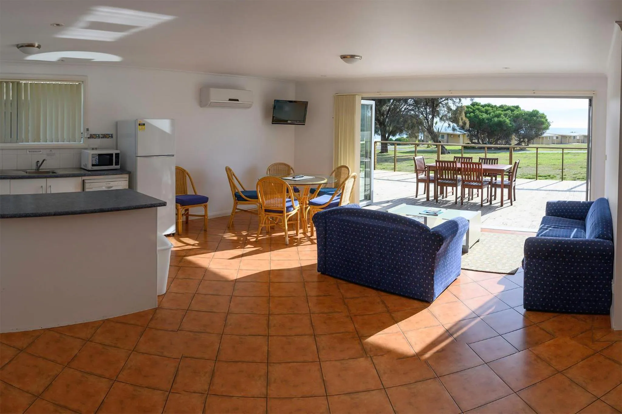 Kitchen or kitchenette in White Sands Estate