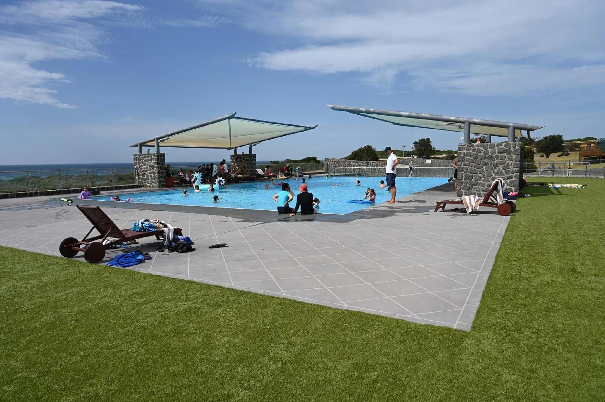 Swimming pool in White Sands Estate