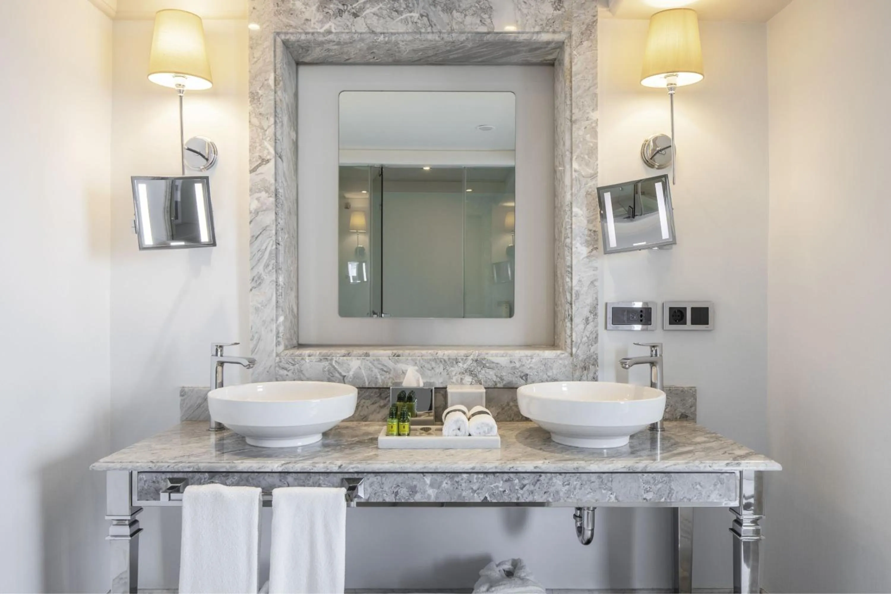 Bedroom in The Bank Hotel Istanbul, a Member of Design Hotels