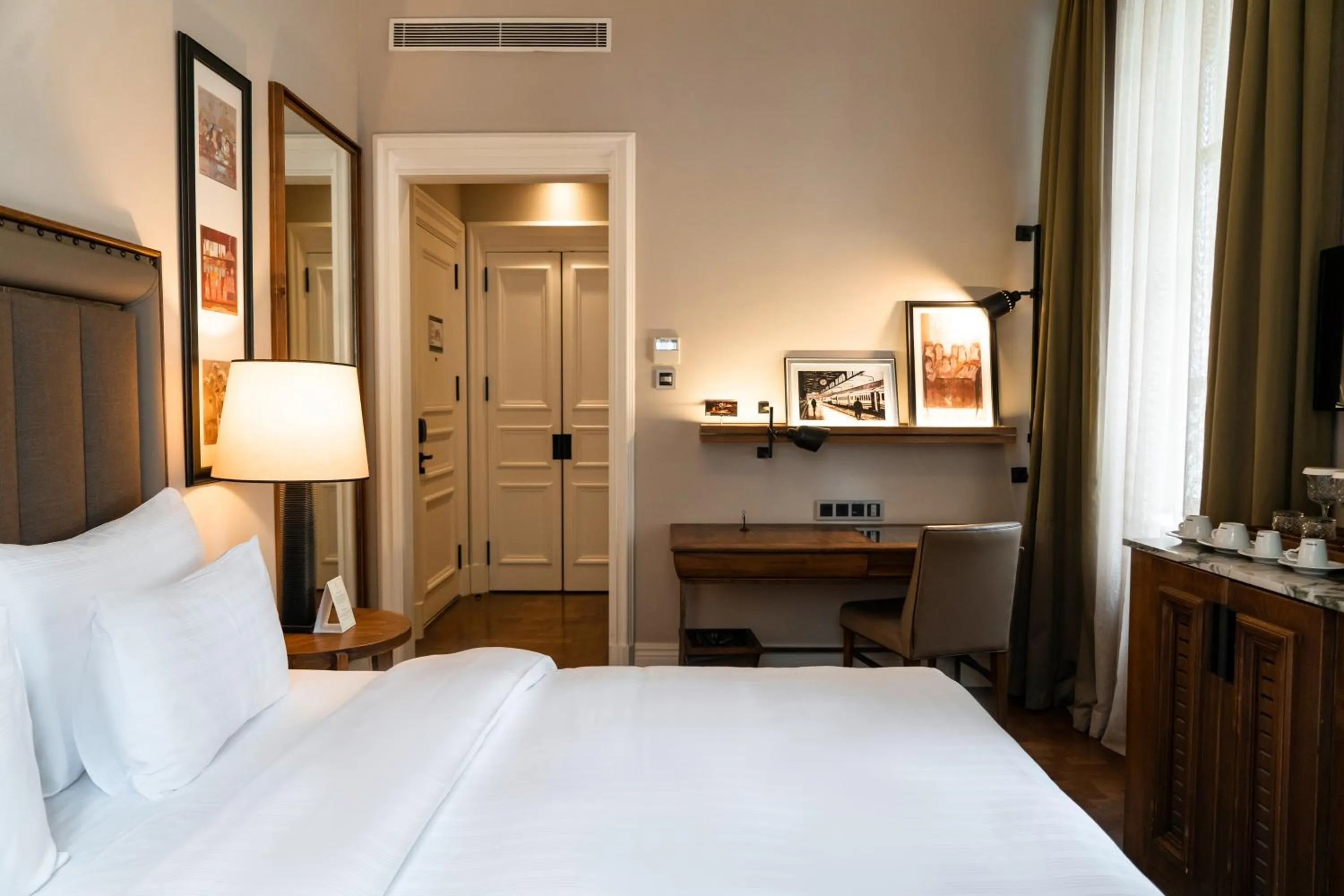 Bed in The Bank Hotel Istanbul, a Member of Design Hotels