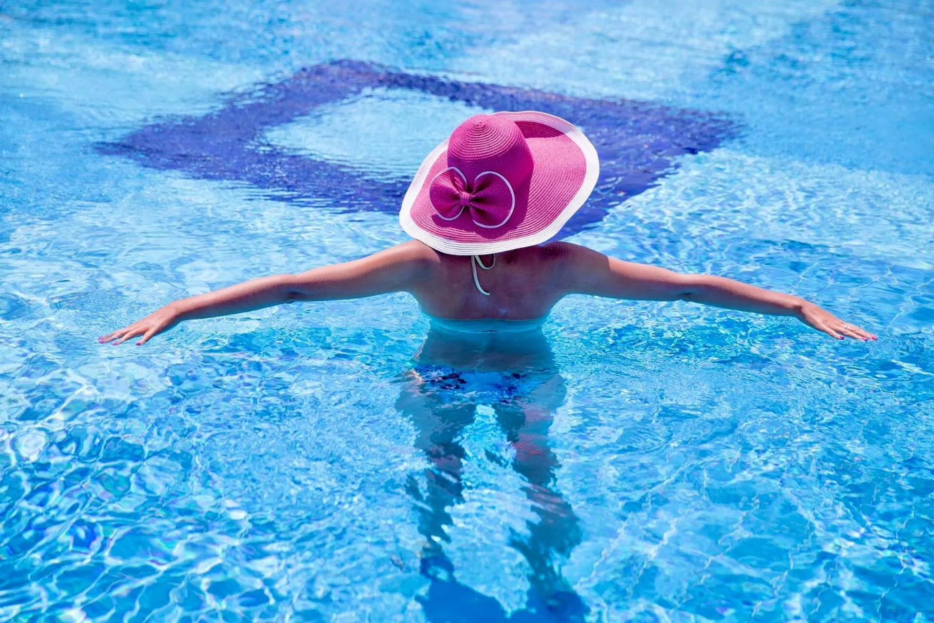 Swimming pool in Pura Villa- Buganvillas Ayamonte