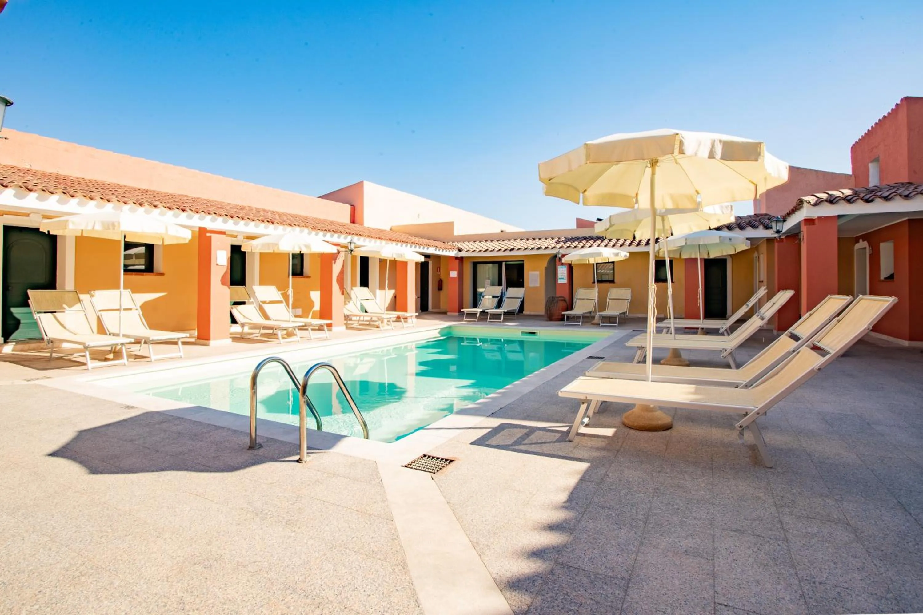Swimming pool in Club Hotel Marina Seada Beach