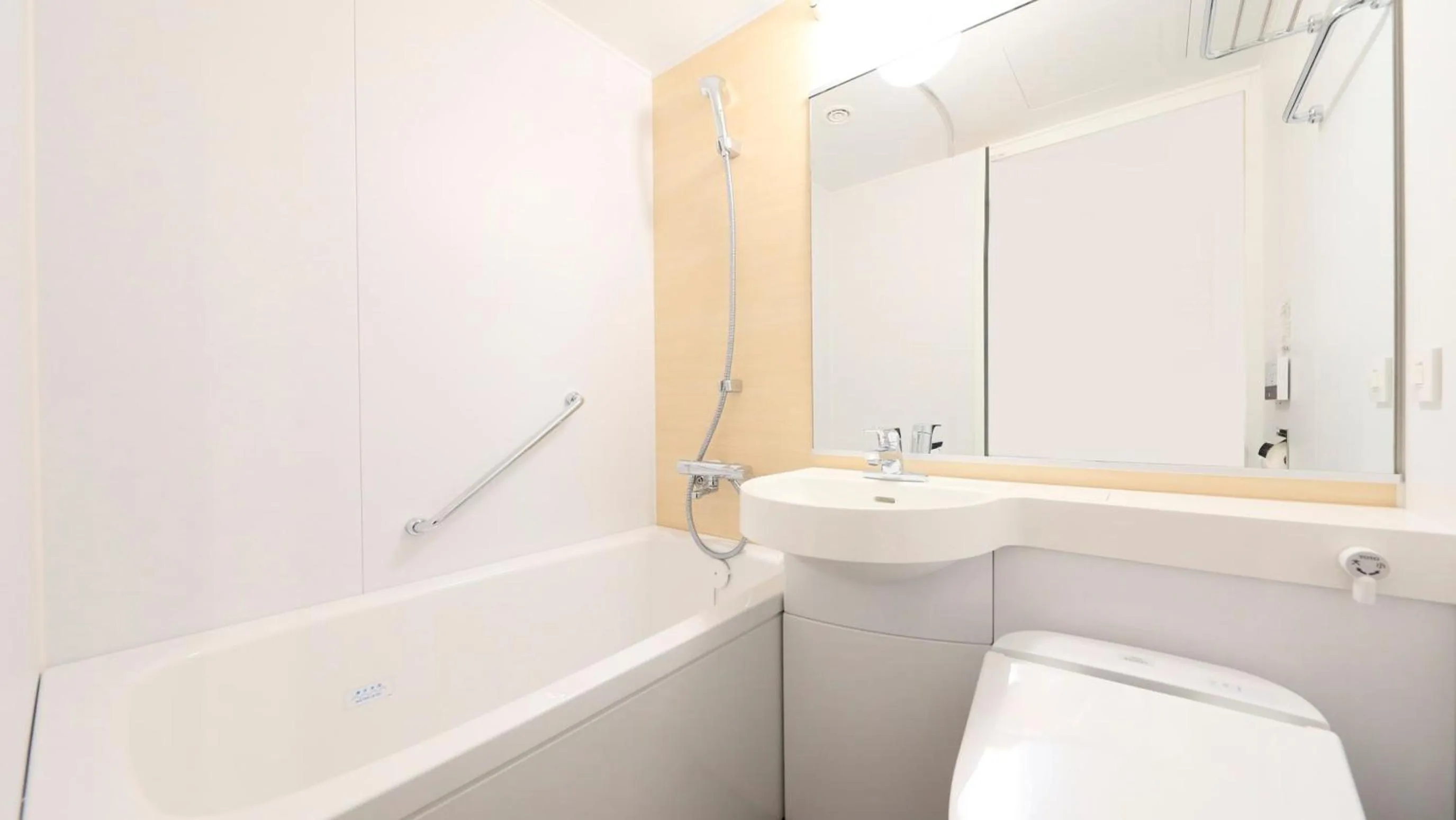 Shower in Via Inn Iidabashi Korakuen