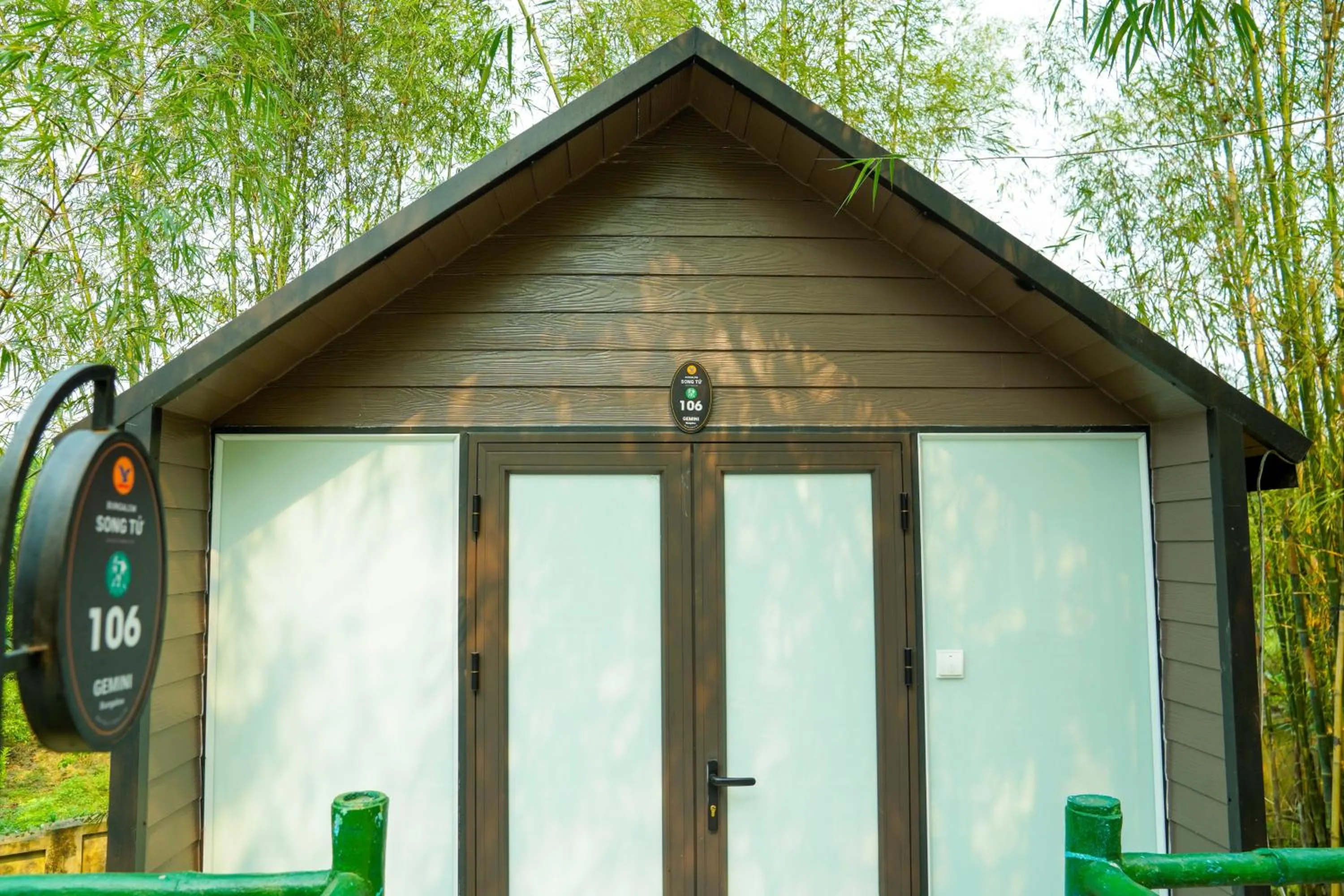 Property building in MEDDOM Park