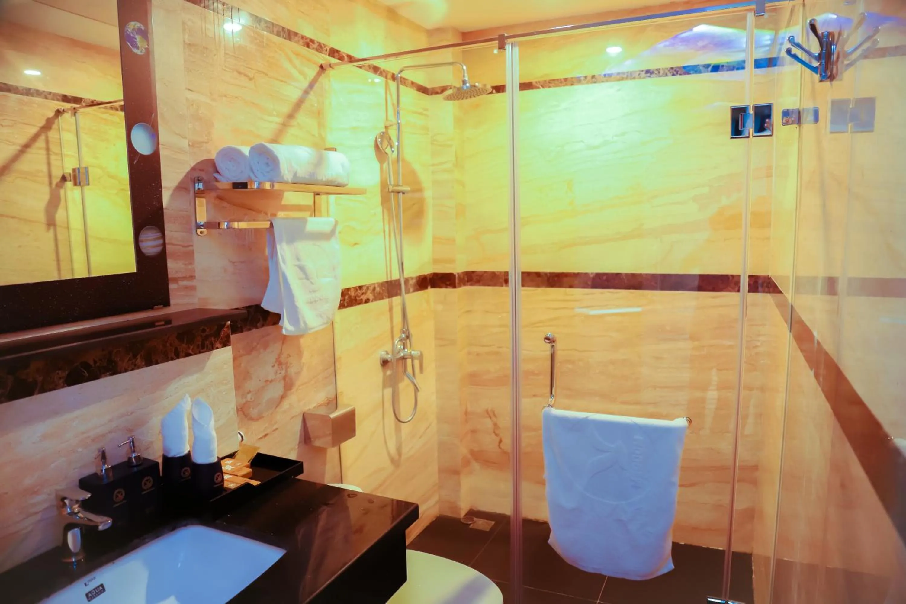 Shower in MEDDOM Park