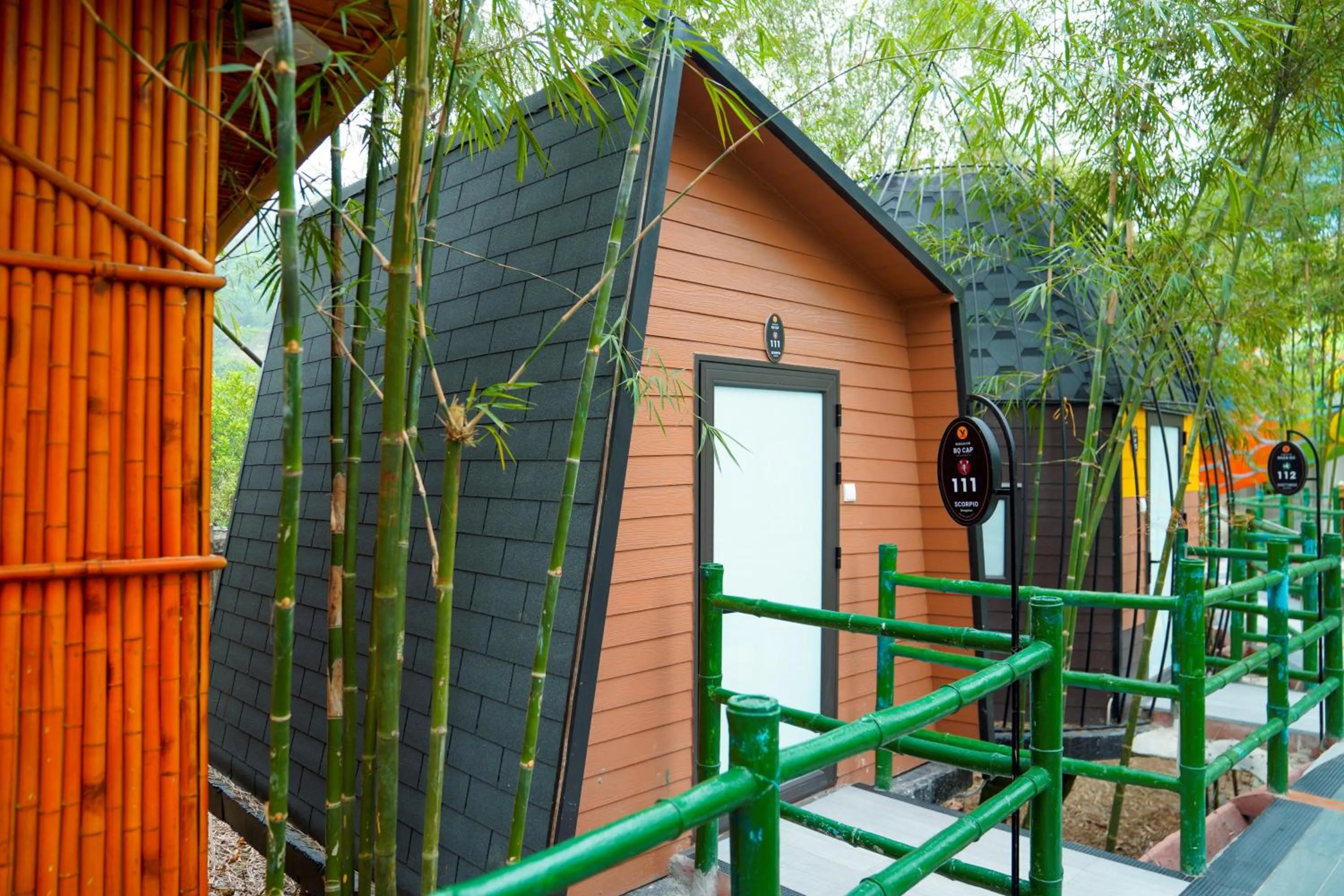 Garden view in MEDDOM Park