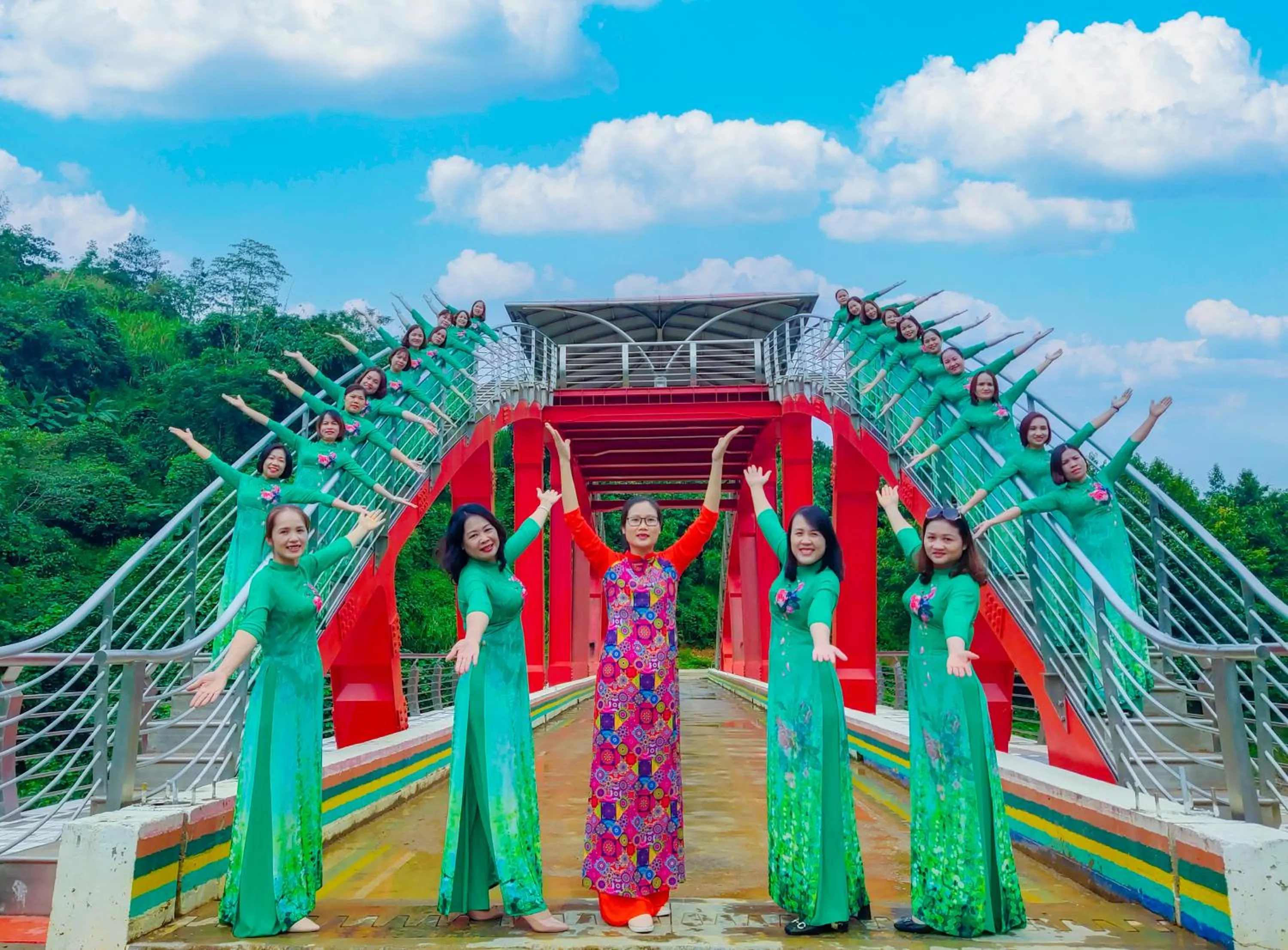 Property building in MEDDOM Park