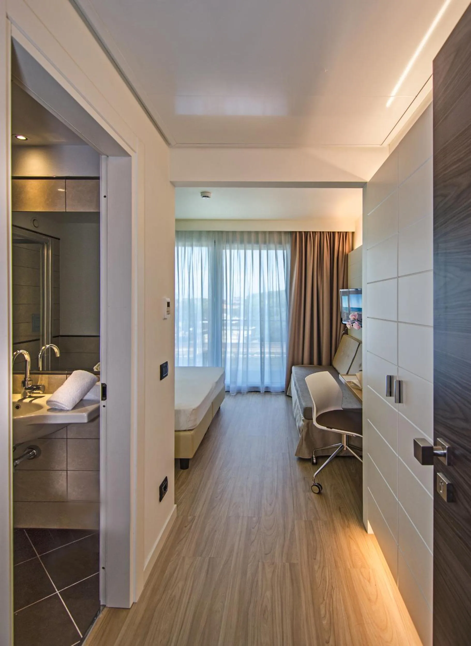 Other, Bed in Hotel Viareggio