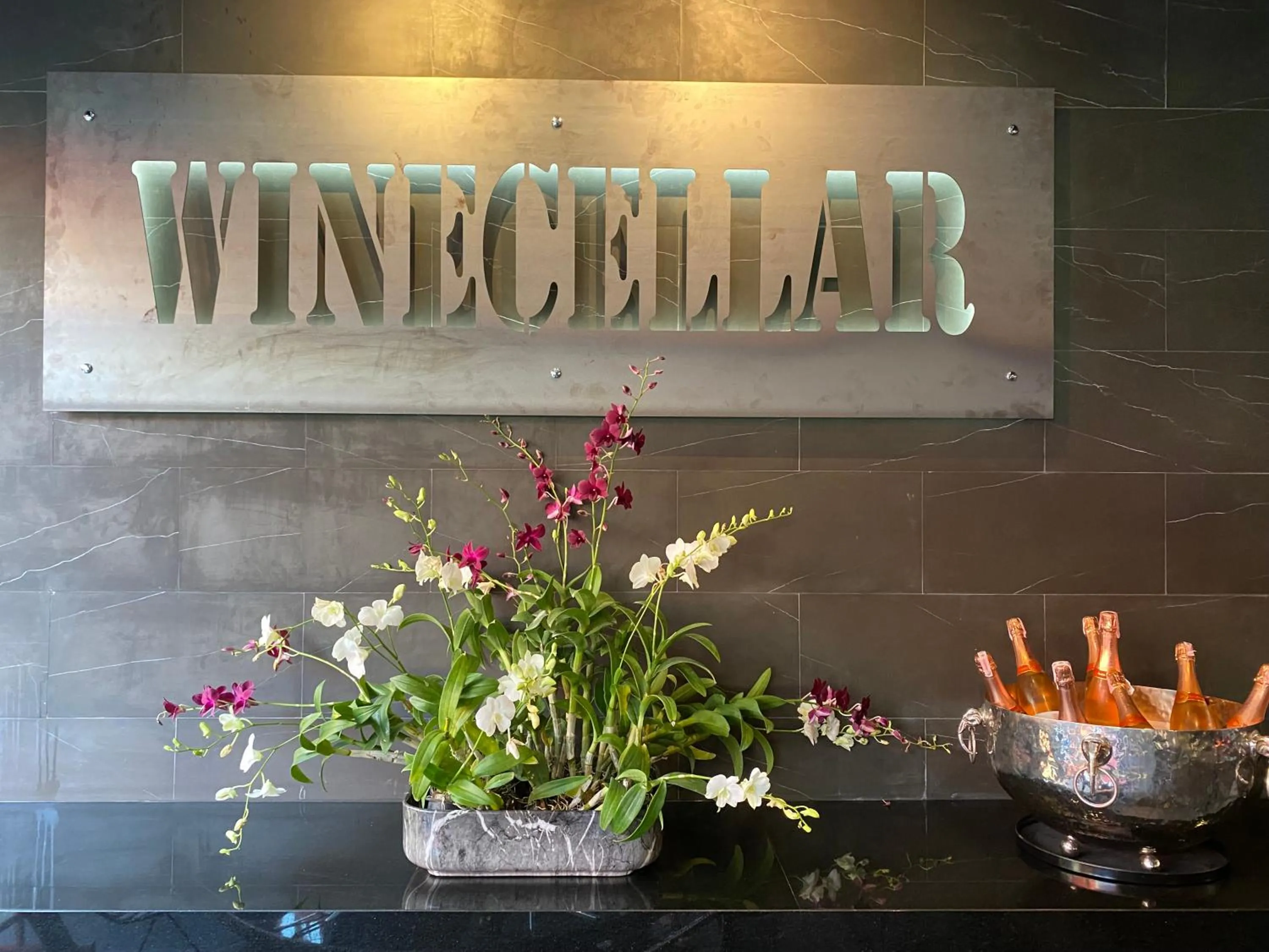 Restaurant/places to eat in Poseidon Boutique Hotel