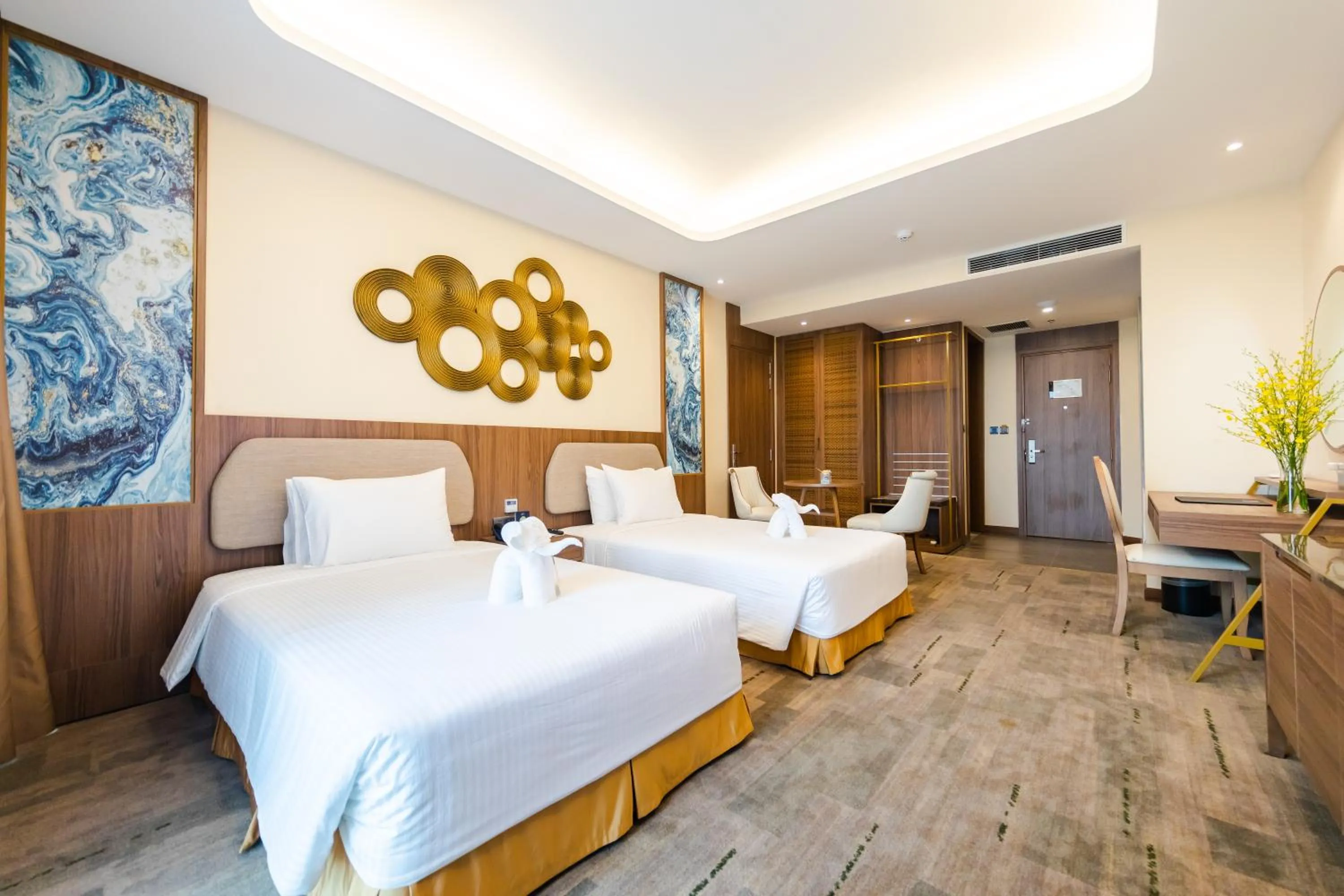 Photo of the whole room in Muong Thanh Luxury Ha Long Centre II