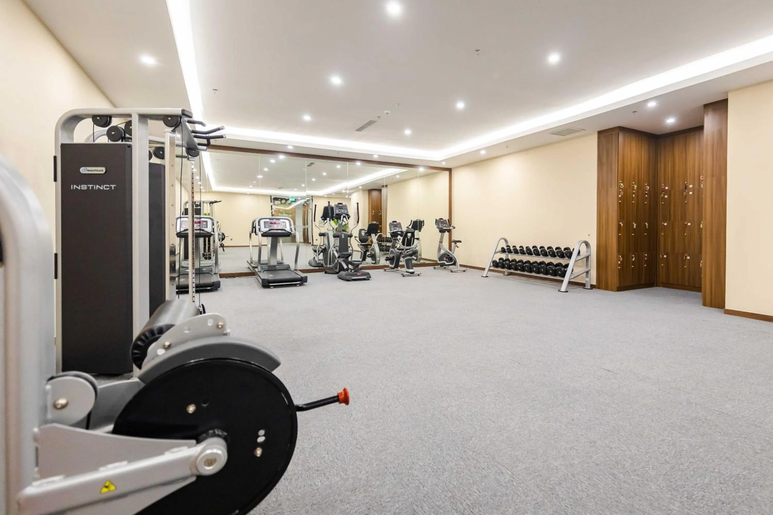 Fitness centre/facilities in Muong Thanh Luxury Ha Long Centre II