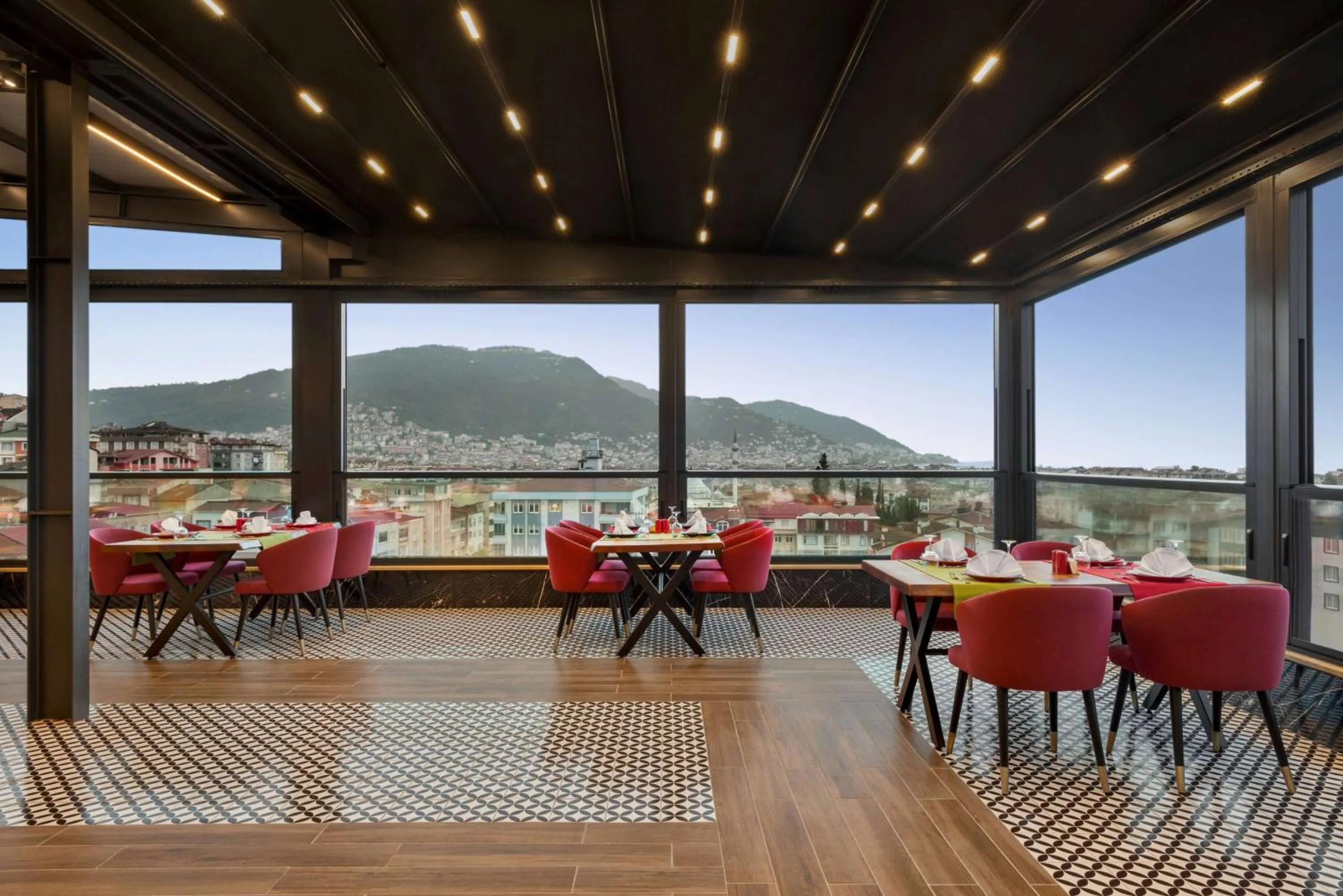 Restaurant/places to eat in Ramada Plaza by Wyndham Ordu