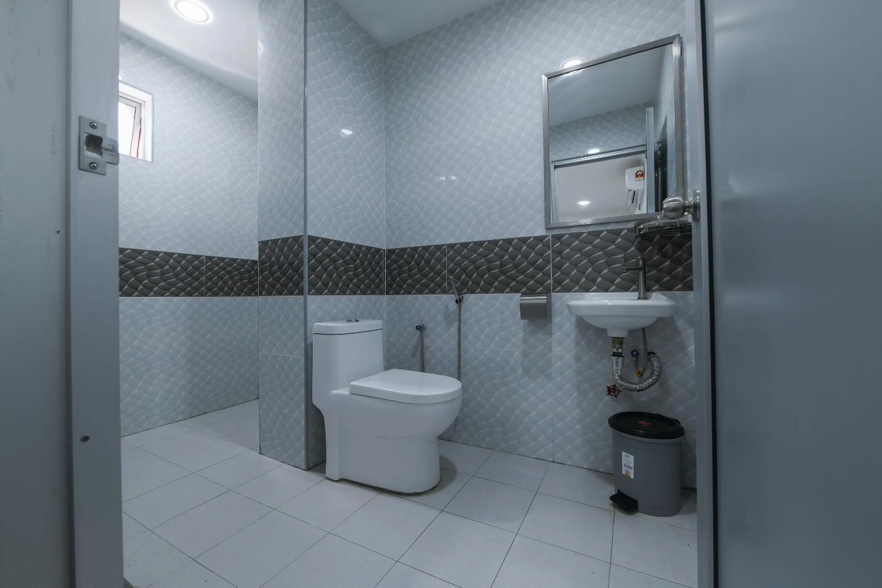 Toilet in SP Star Hotel