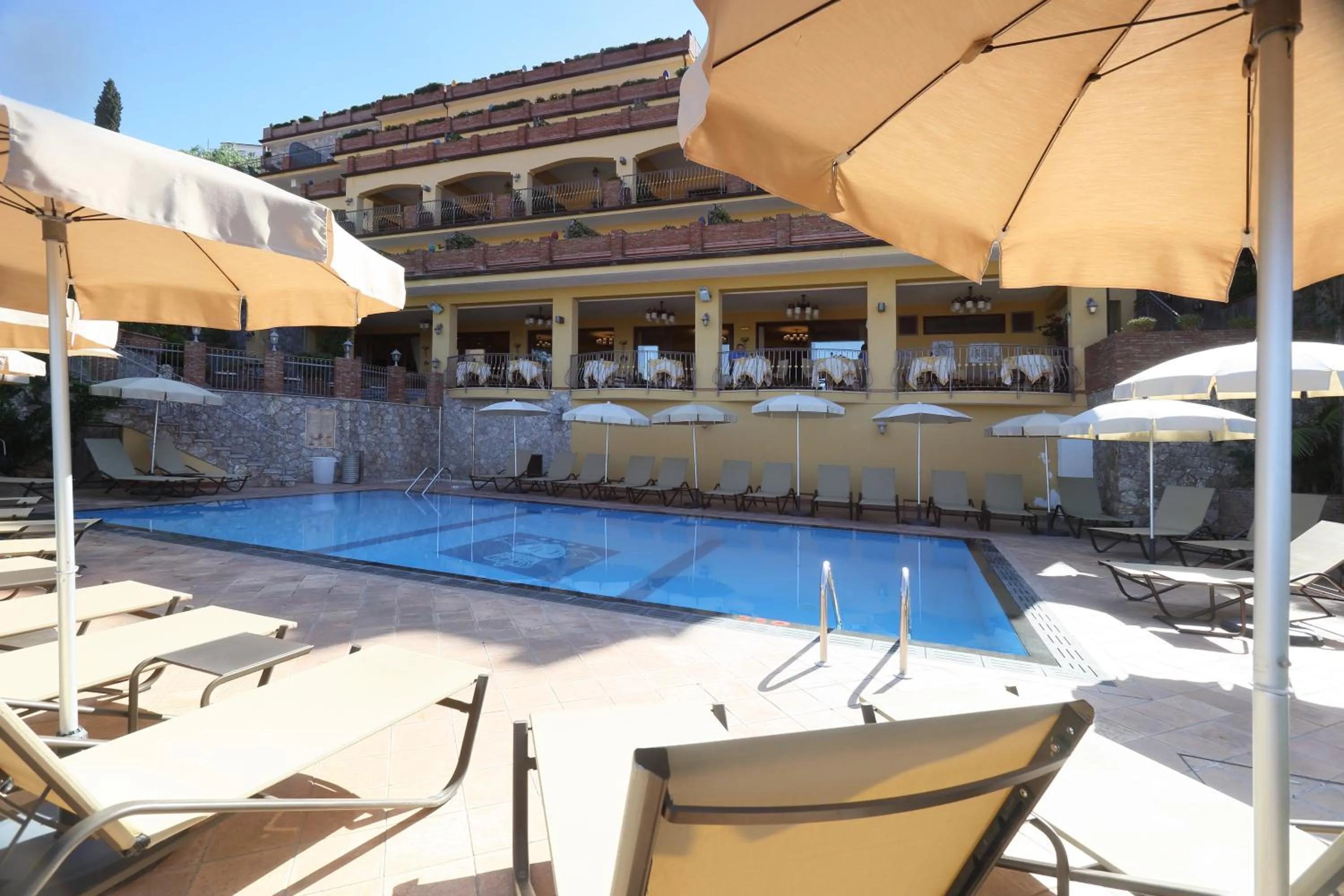 Swimming pool in Villa Angela