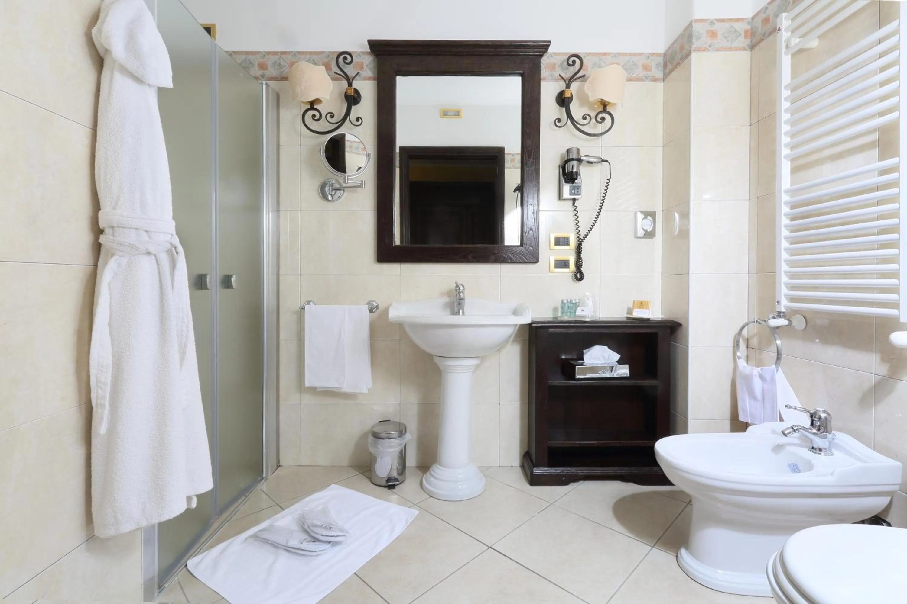 Shower in Villa Angela