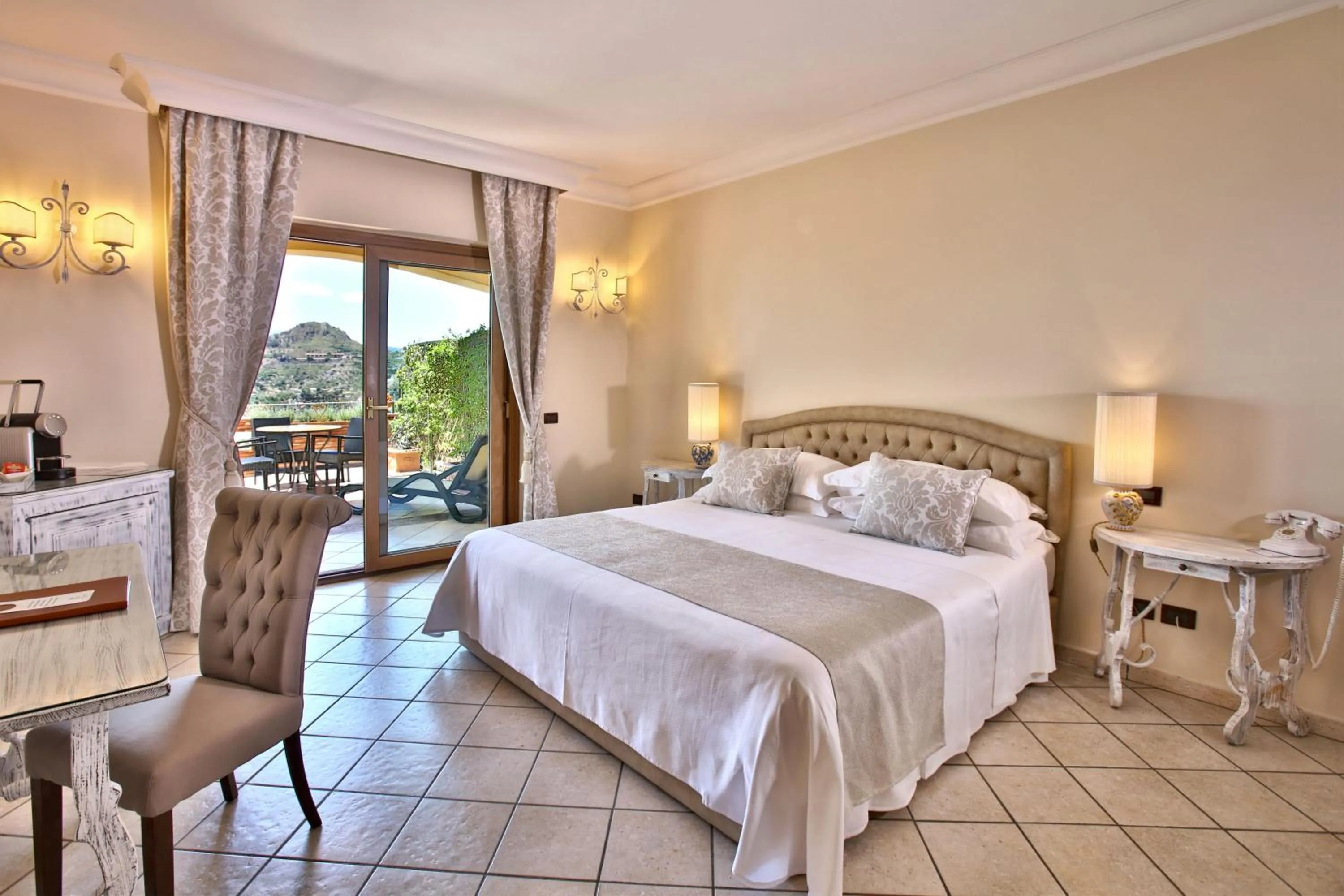 Photo of the whole room, Bed in Villa Angela