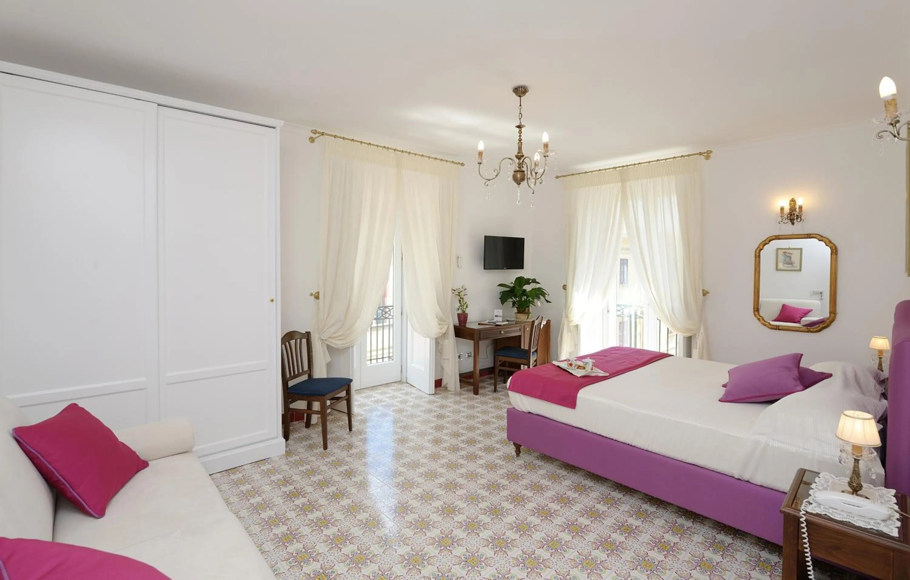 Photo of the whole room, Bed in Residenza Luce