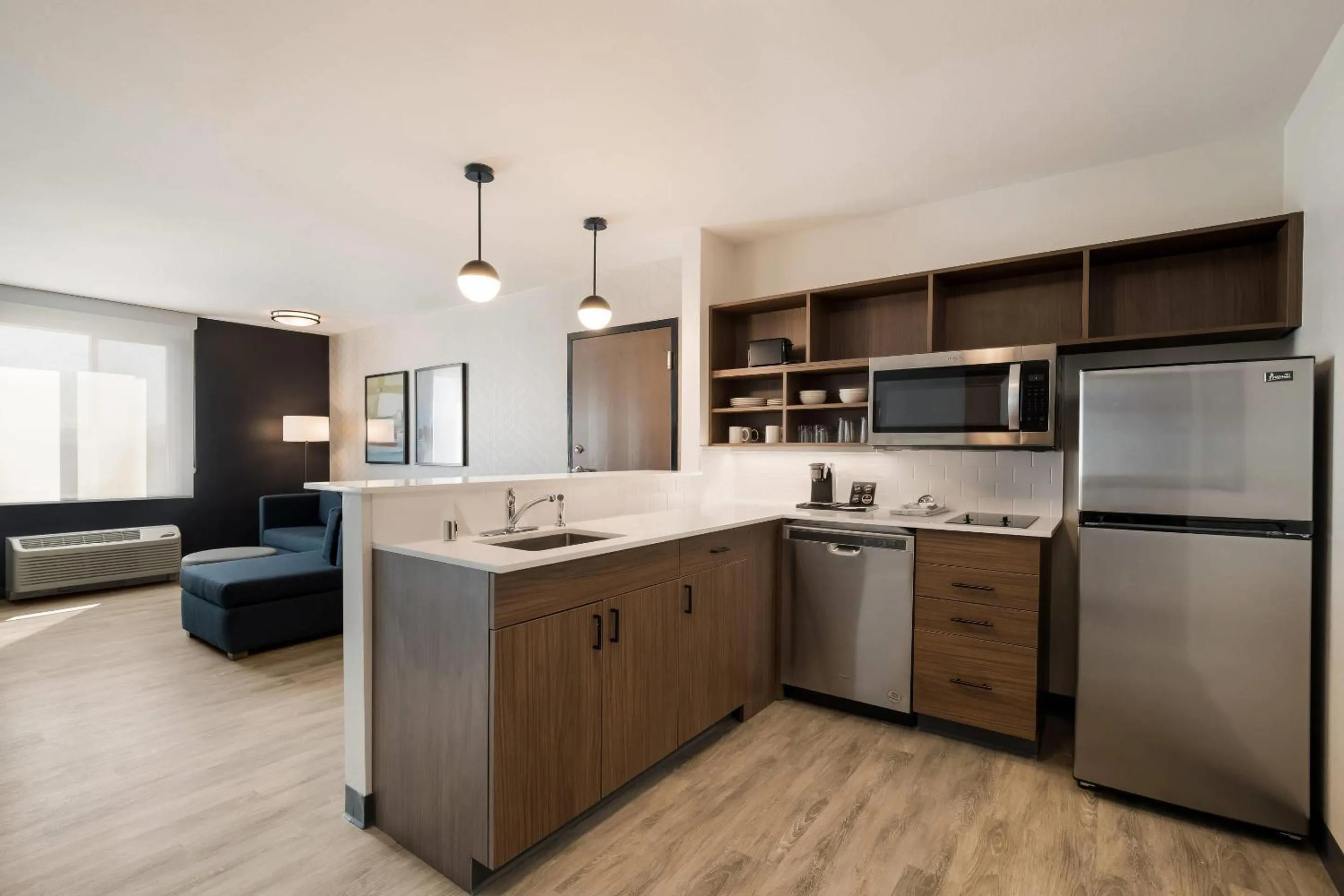 Bedroom in Everhome Suites Corona