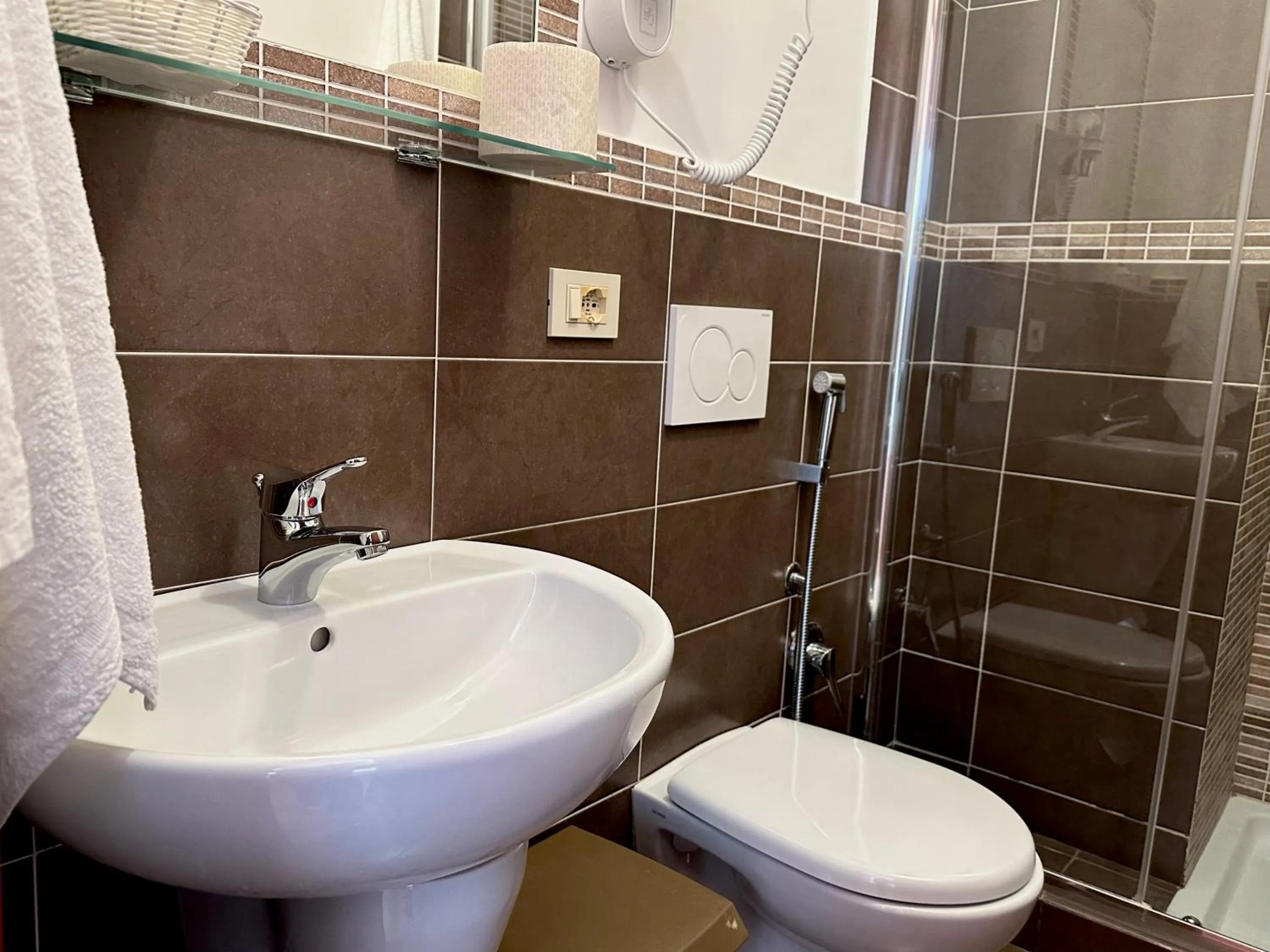 Toilet in Hotel Soleado