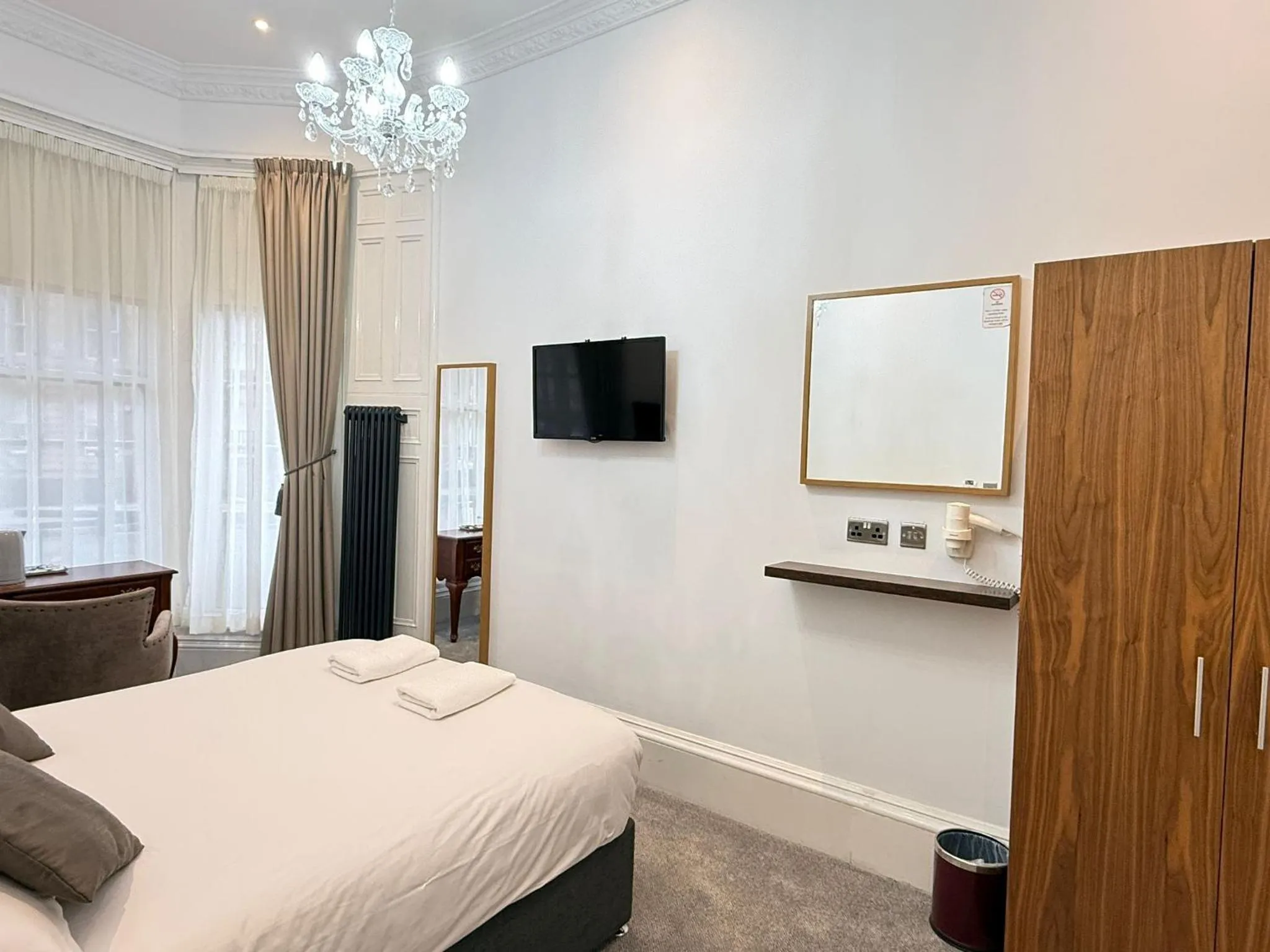 Bed in Sandyford Lodge