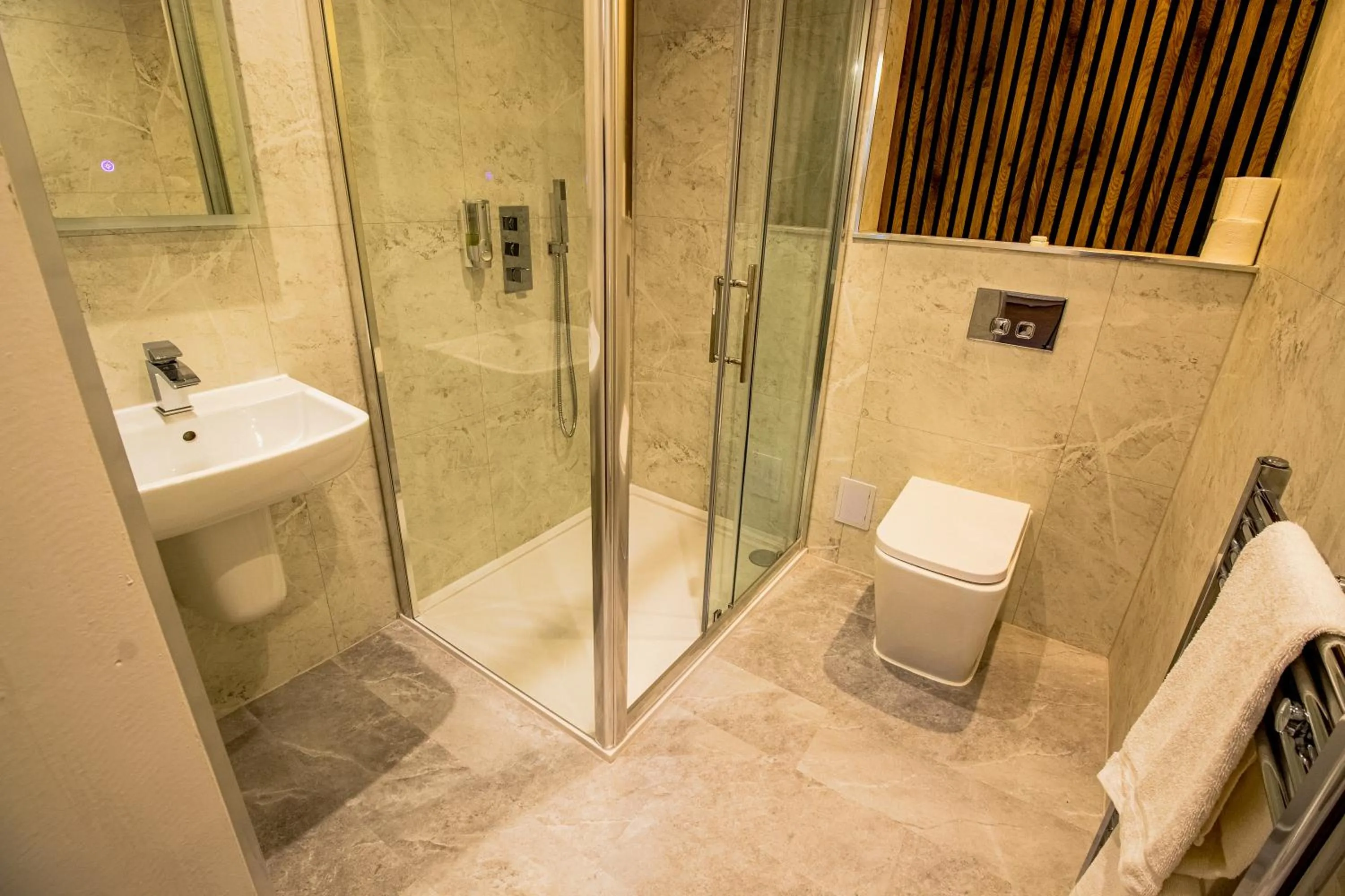 Bathroom in Sandyford Lodge