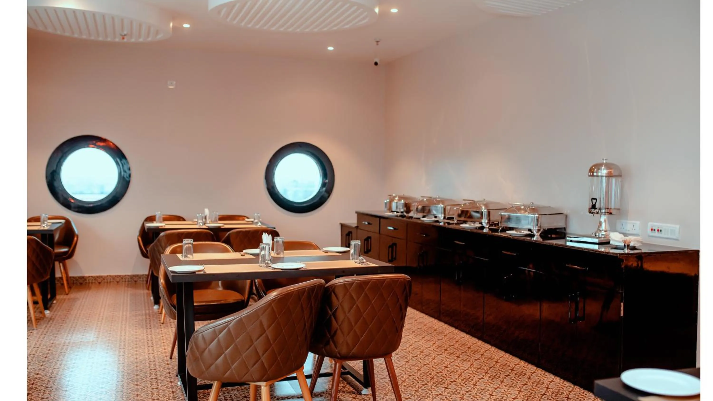 Restaurant/places to eat in Hotel Teesta Stay, Rampurhat