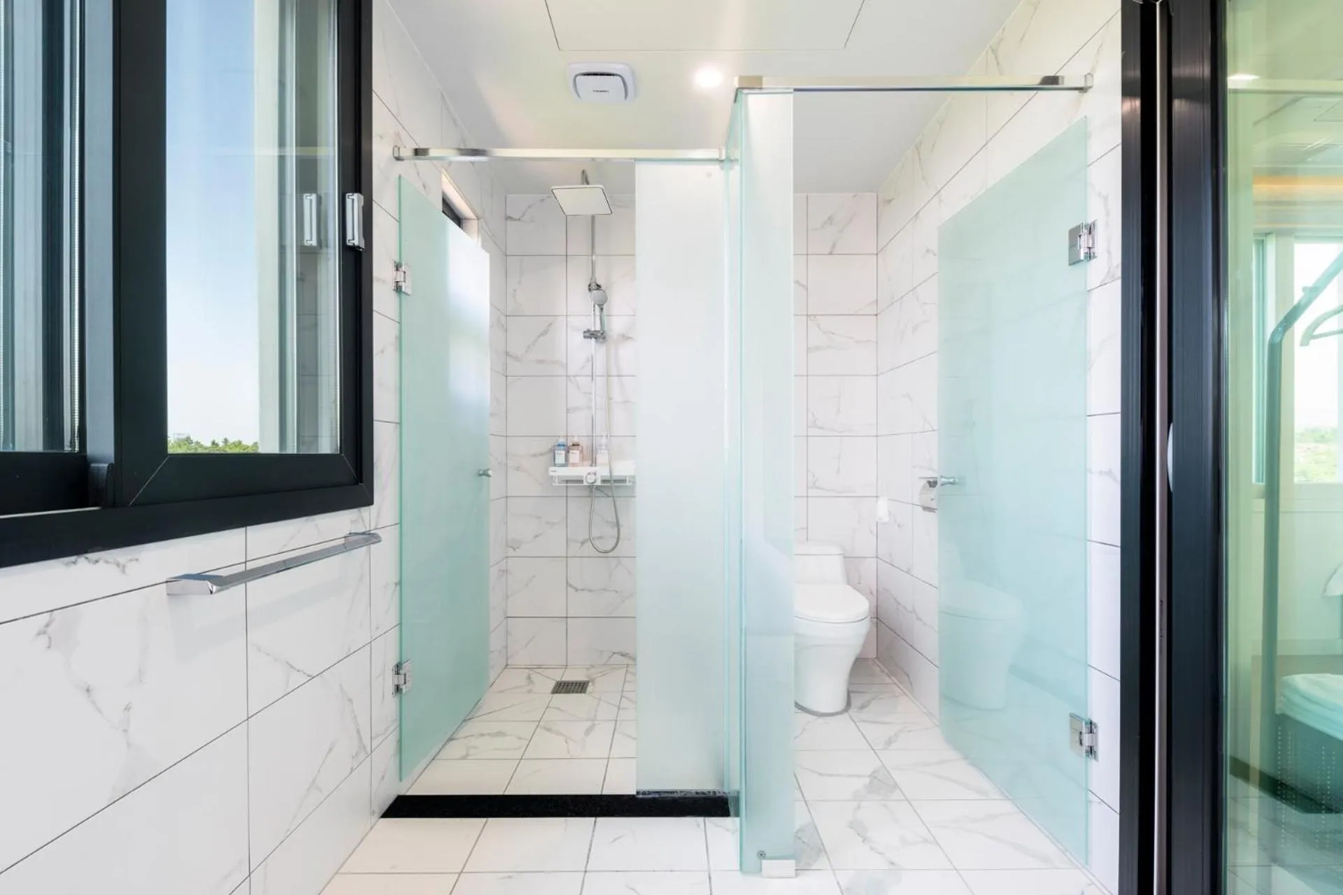 Toilet in Liverpool & Spa