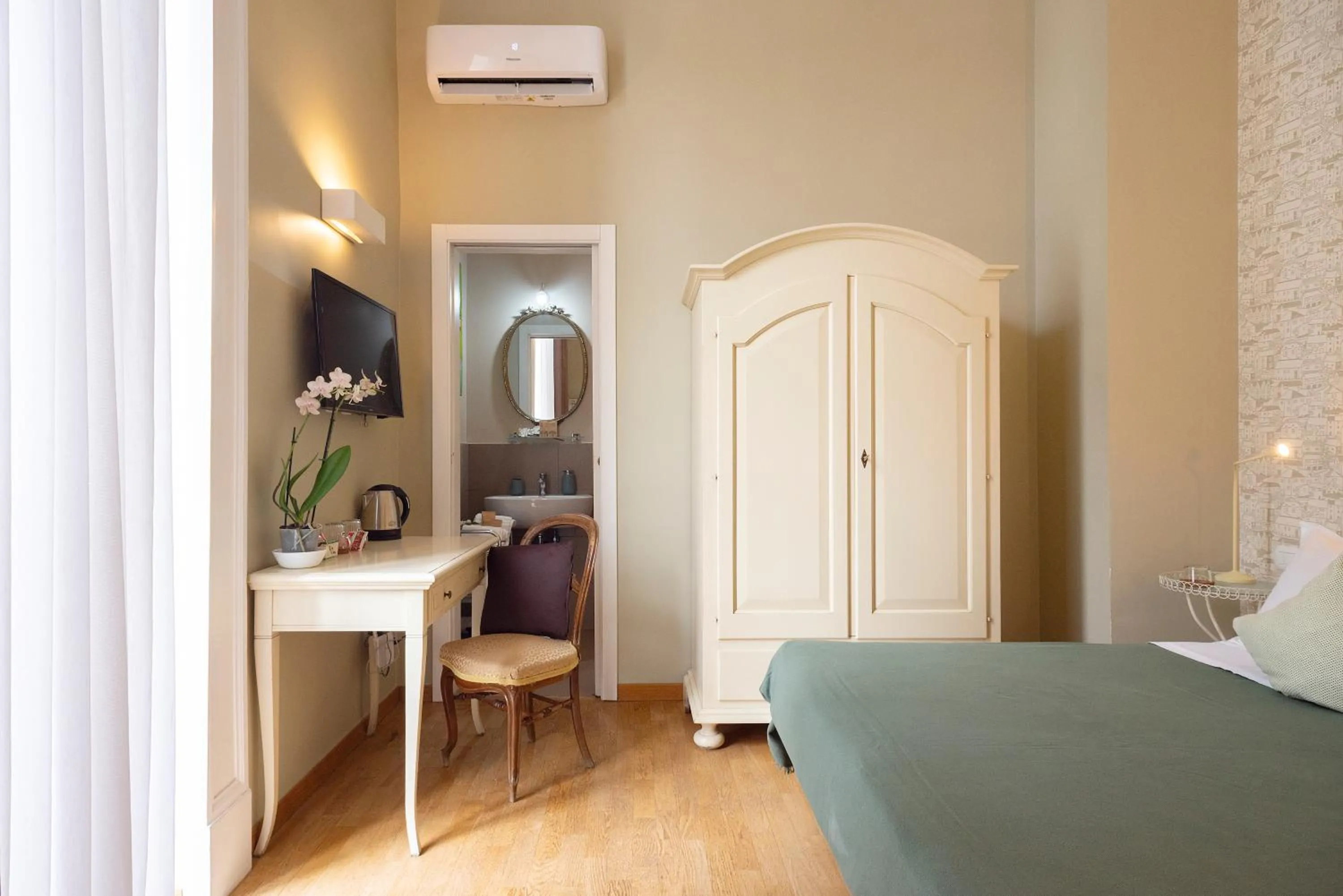 Bed in B&B Donna Adelina