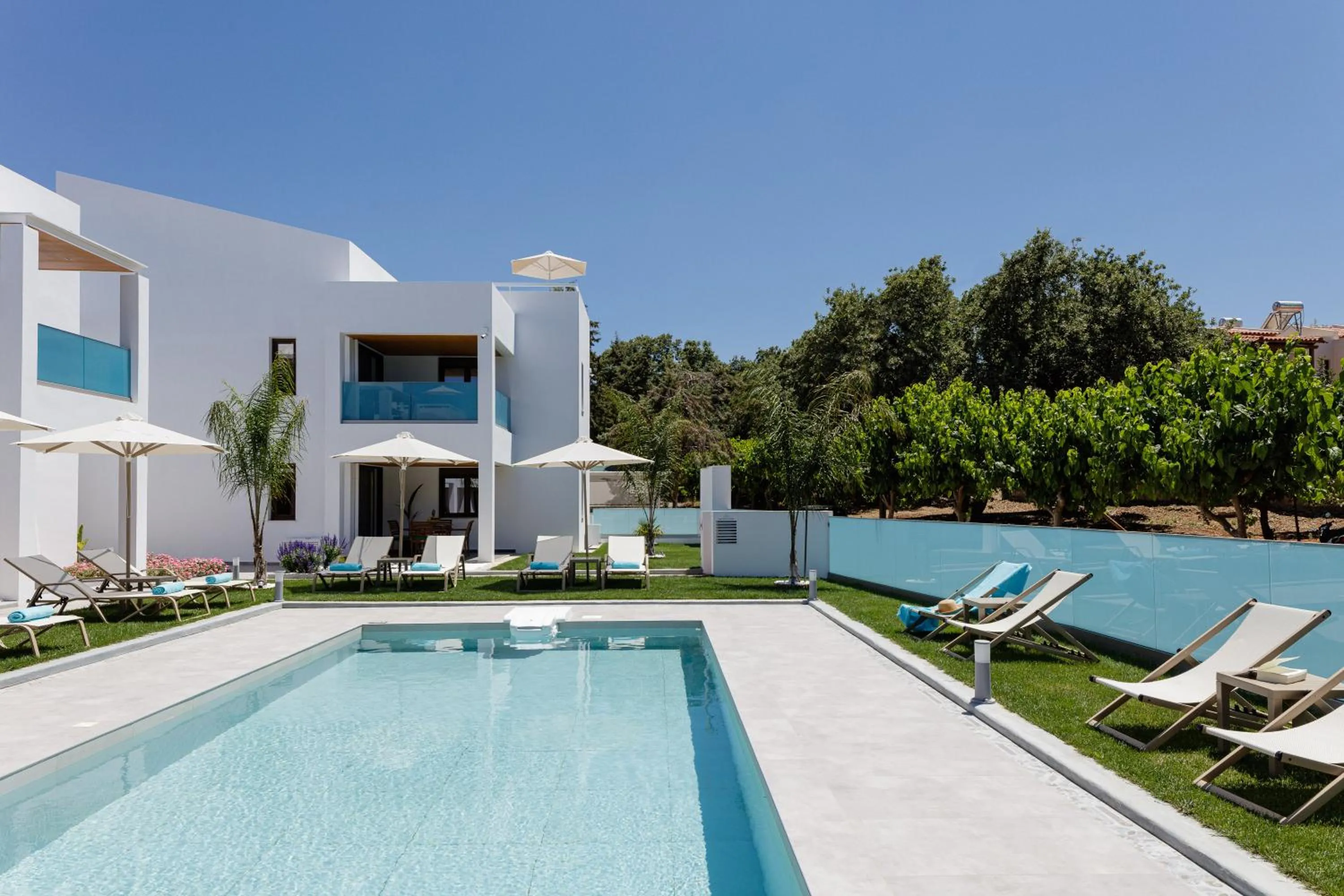 Property building in Coconut Palm Paradise