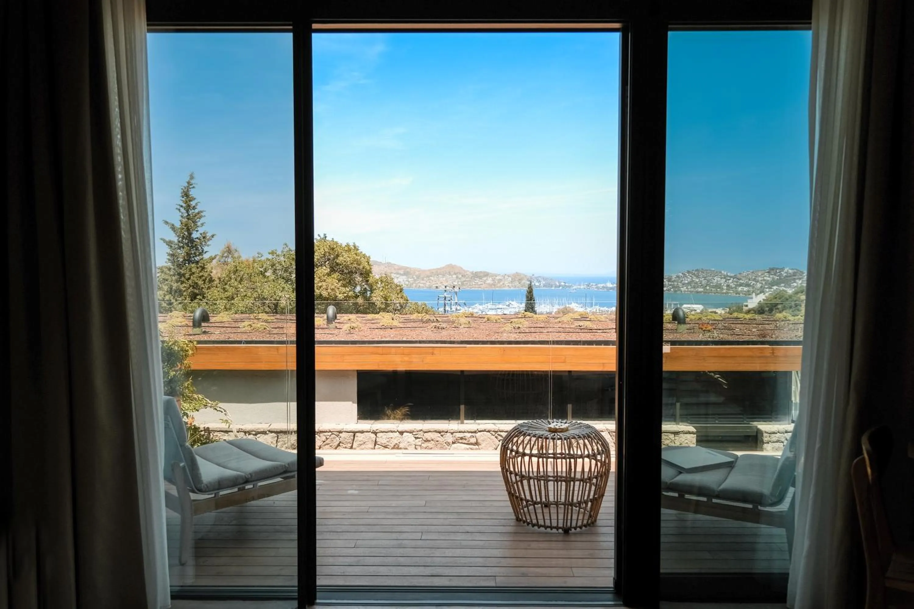 Natural landscape in Birdcage 33 Hotel - Adult Only