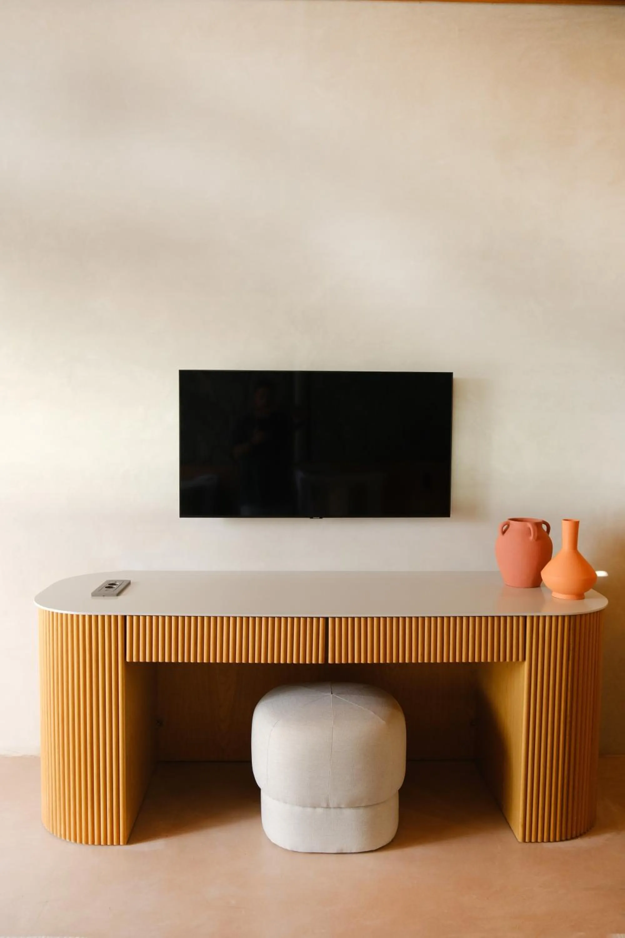 TV and multimedia in Birdcage 33 Hotel - Adult Only