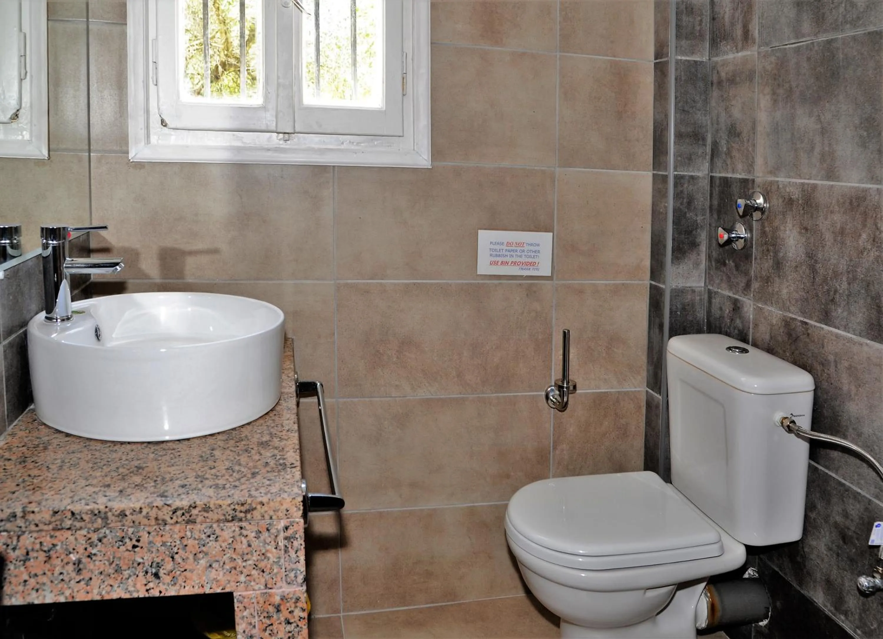 Bathroom in Captains Studios & Apartments