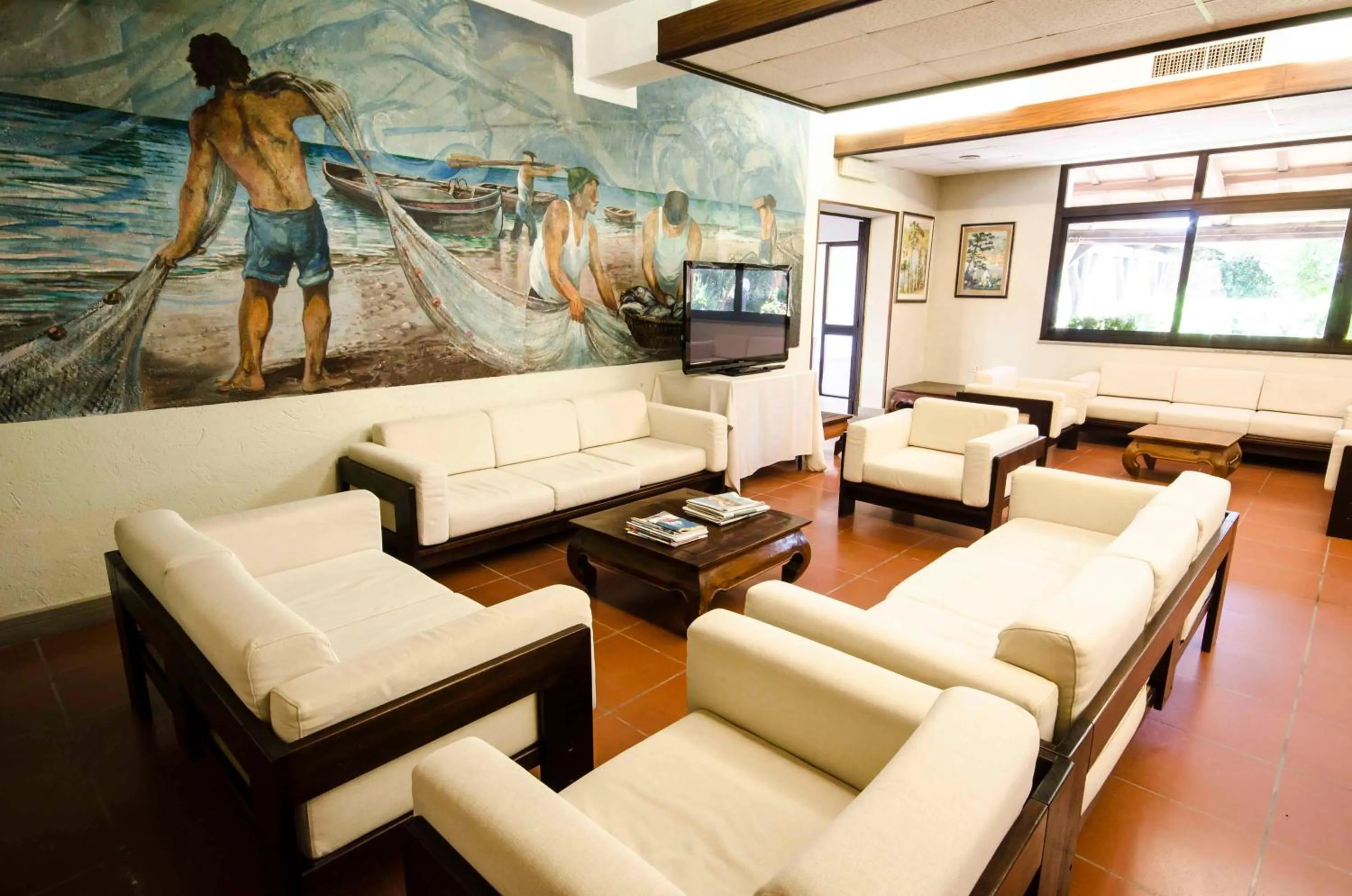 Communal lounge/ TV room in Torre Del Sole