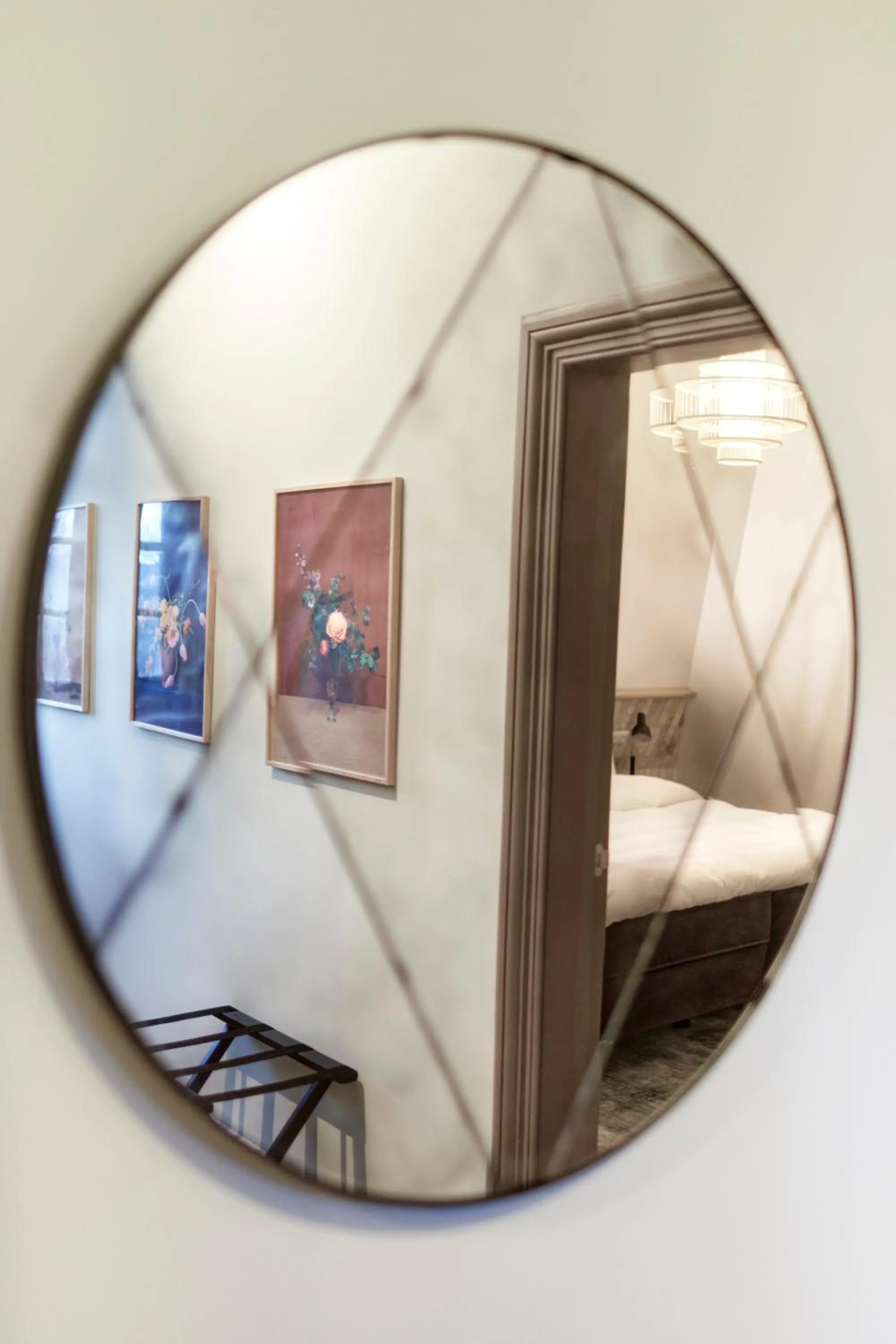 Decorative detail, Bed in Hotel Botanique Breda