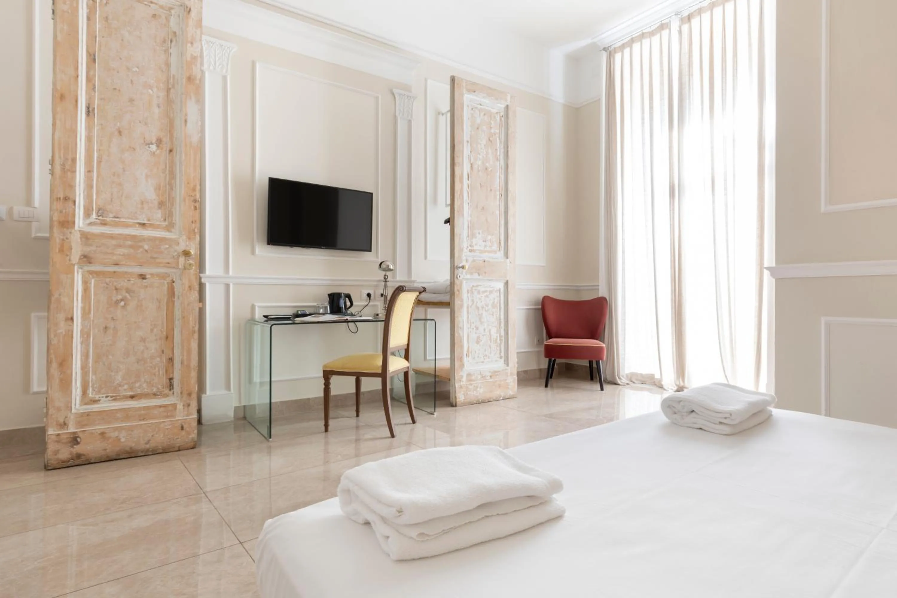 Bed in Napolit'amo Hotel Principe