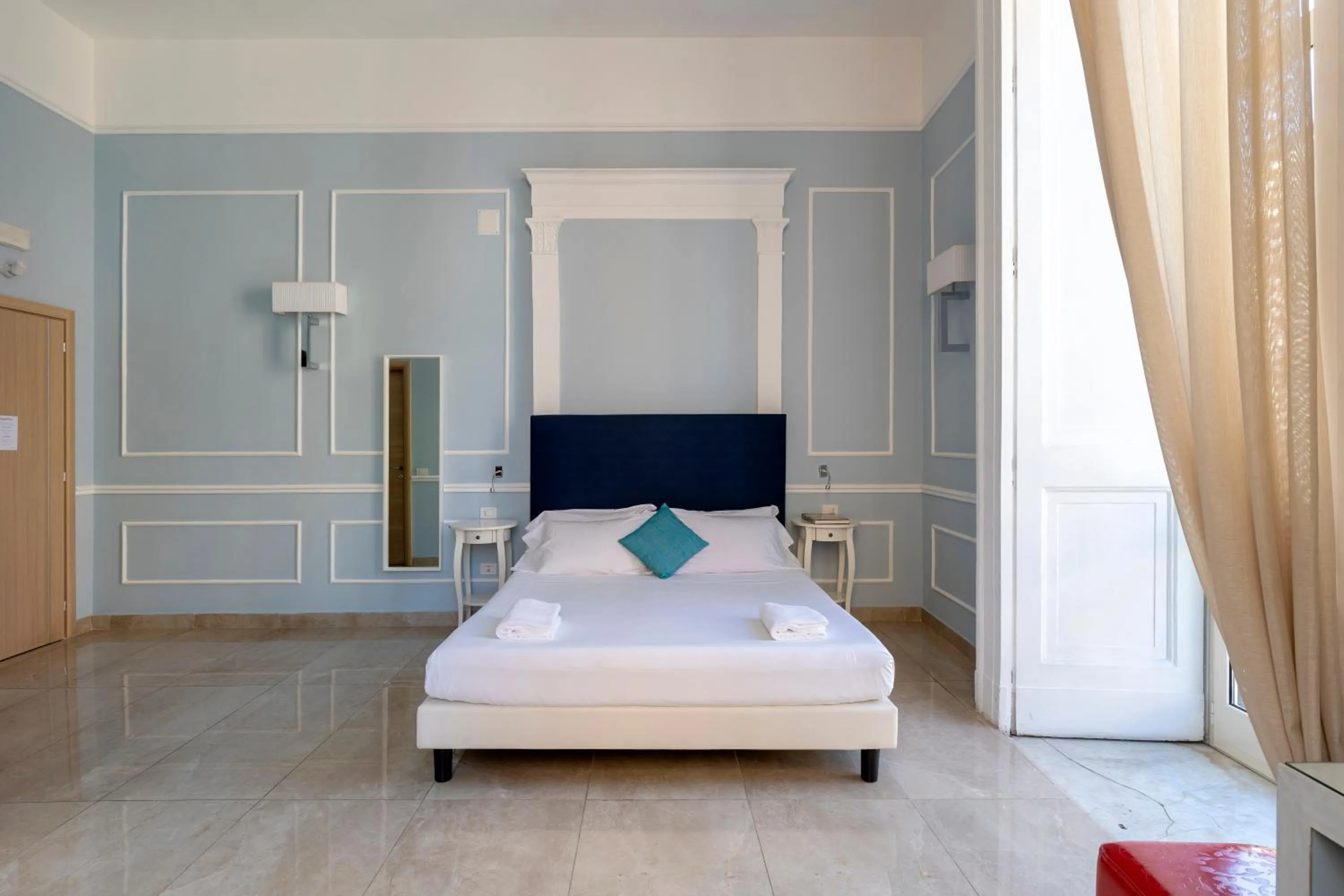 Bed in Napolit'amo Hotel Principe