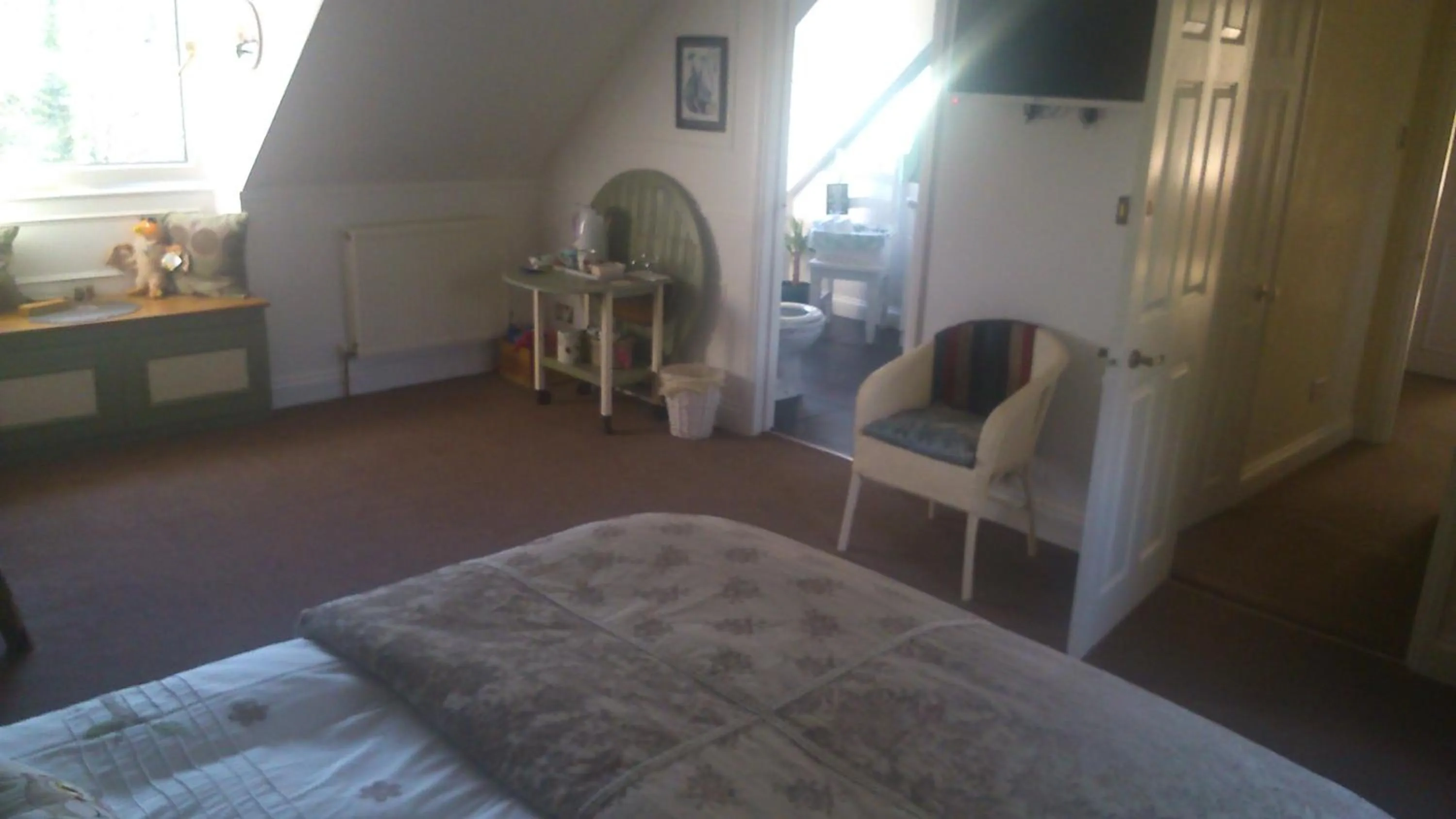Photo of the whole room, Bed in Thornybank