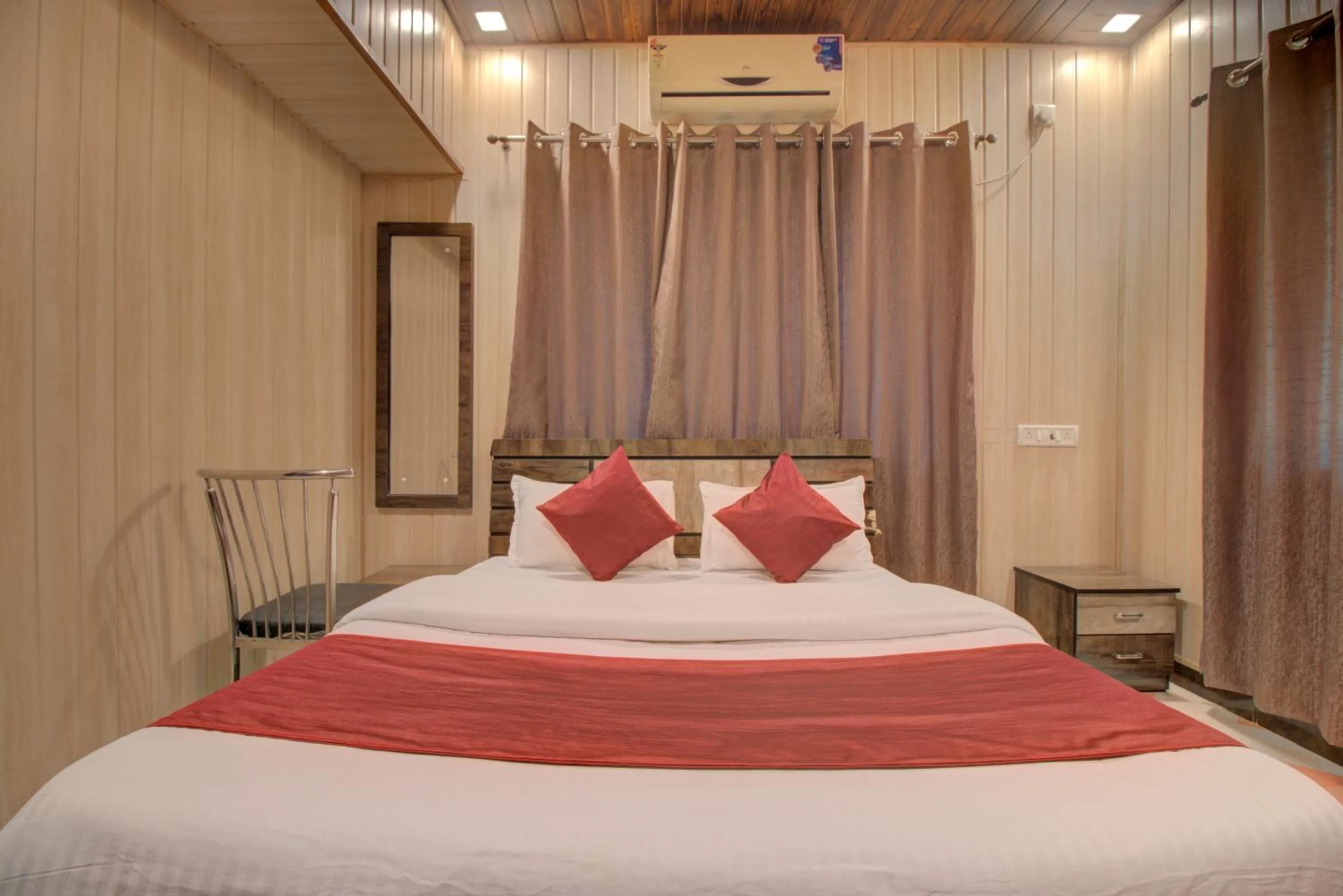 Bed in Hotel Snehaprabha - Near to Nagaon Beach Alibaug