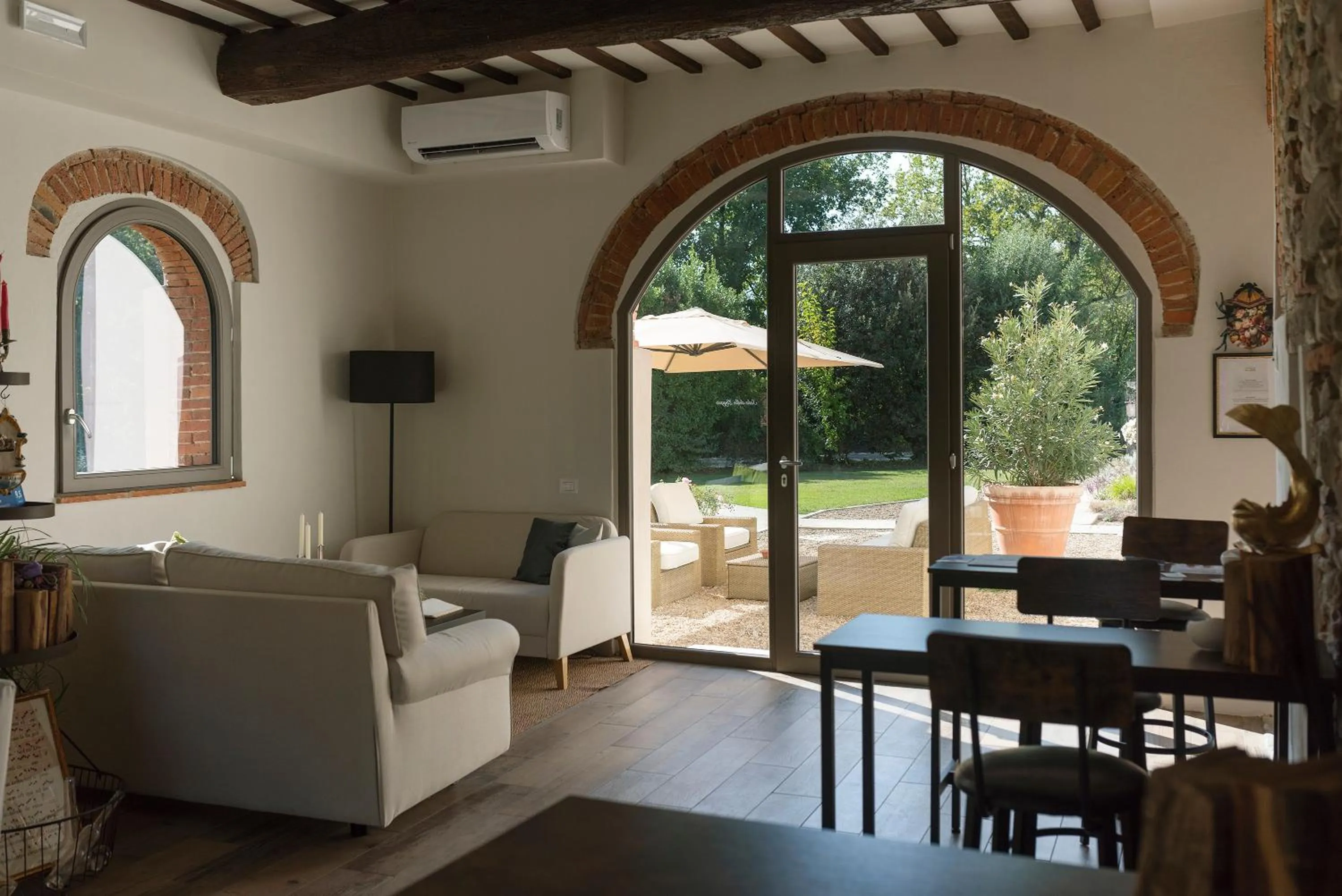 Communal lounge/ TV room in Casale La Gora - B&B di charme