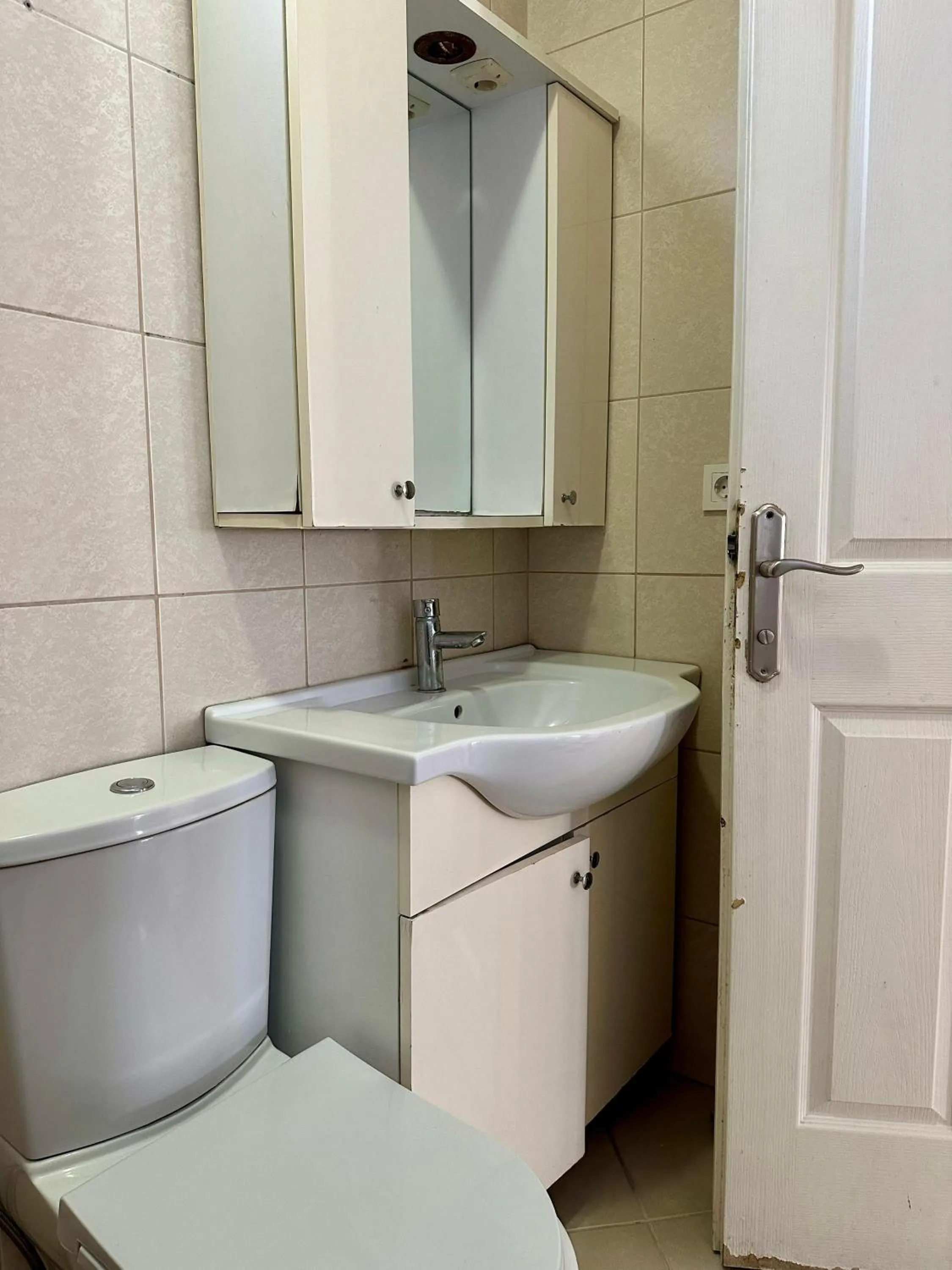 Toilet in Blueway Hotel Residence
