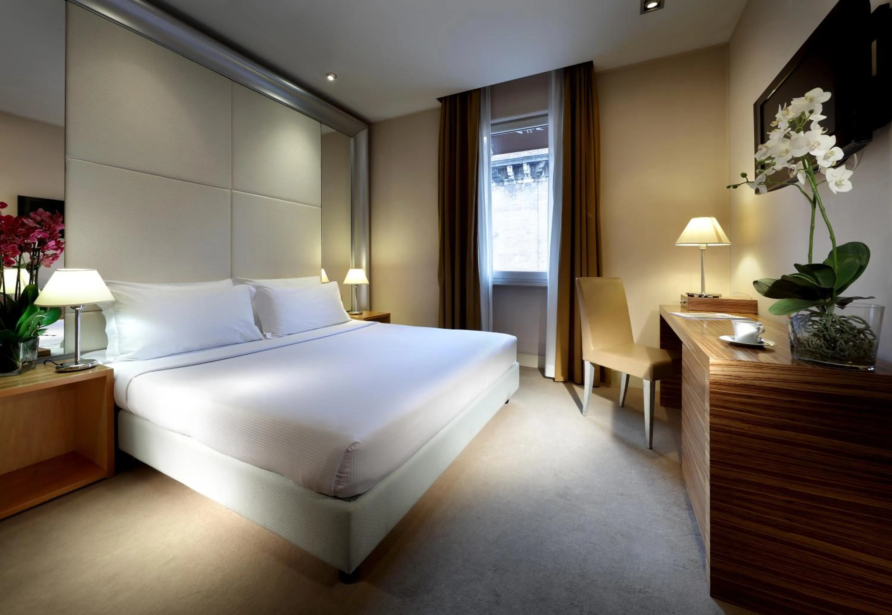 Bed in Hotel Saint John