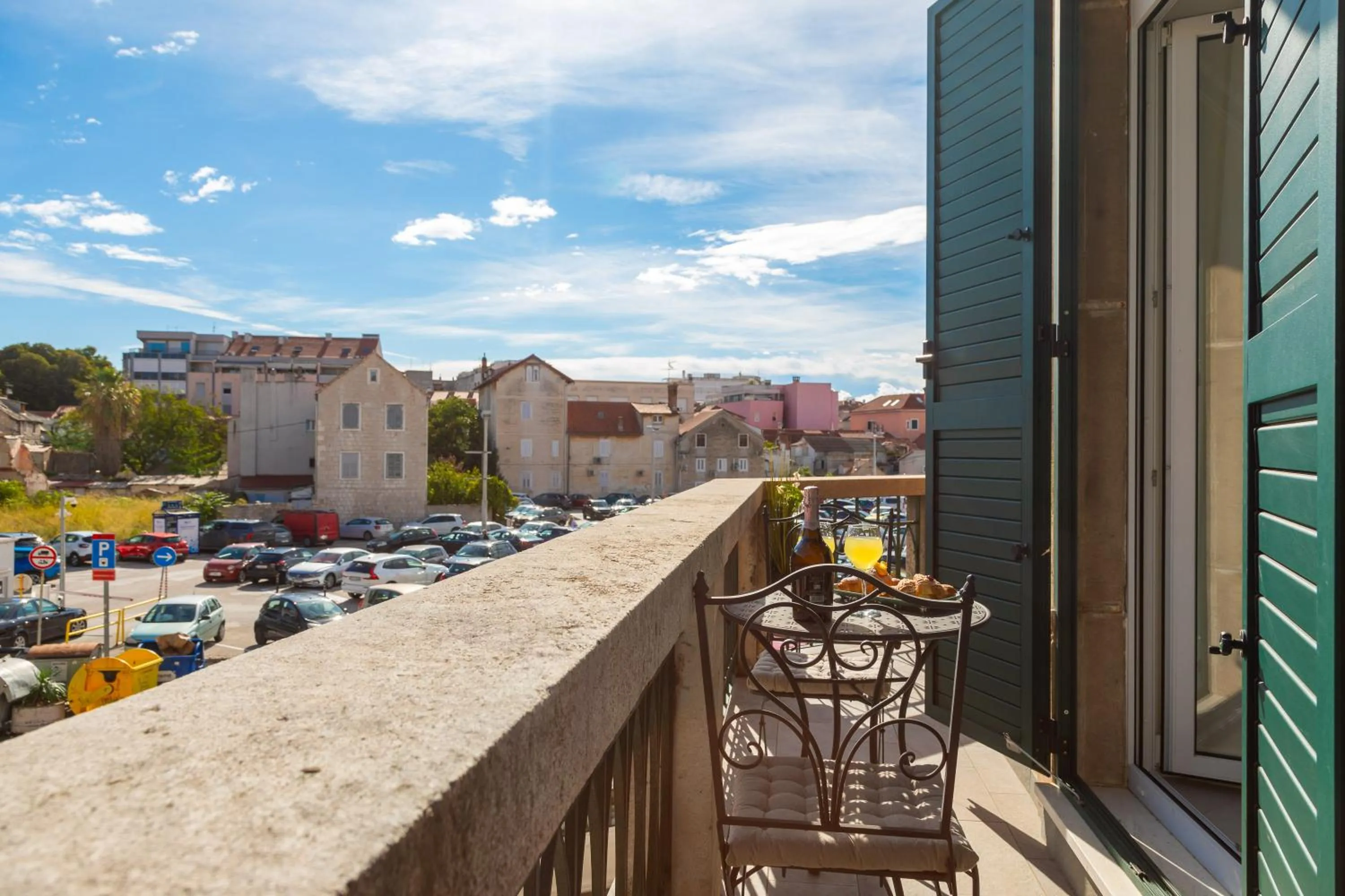 Property building in 48 Rooms Split