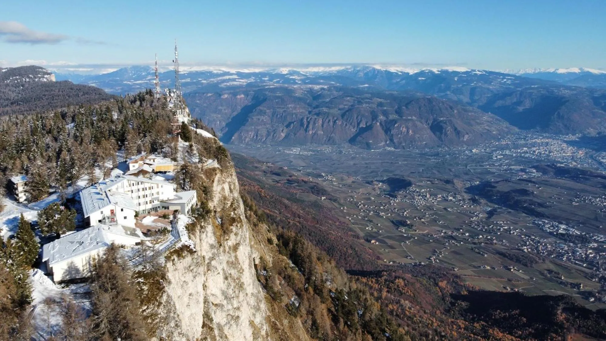 Property building in PanoramaHotel Penegal