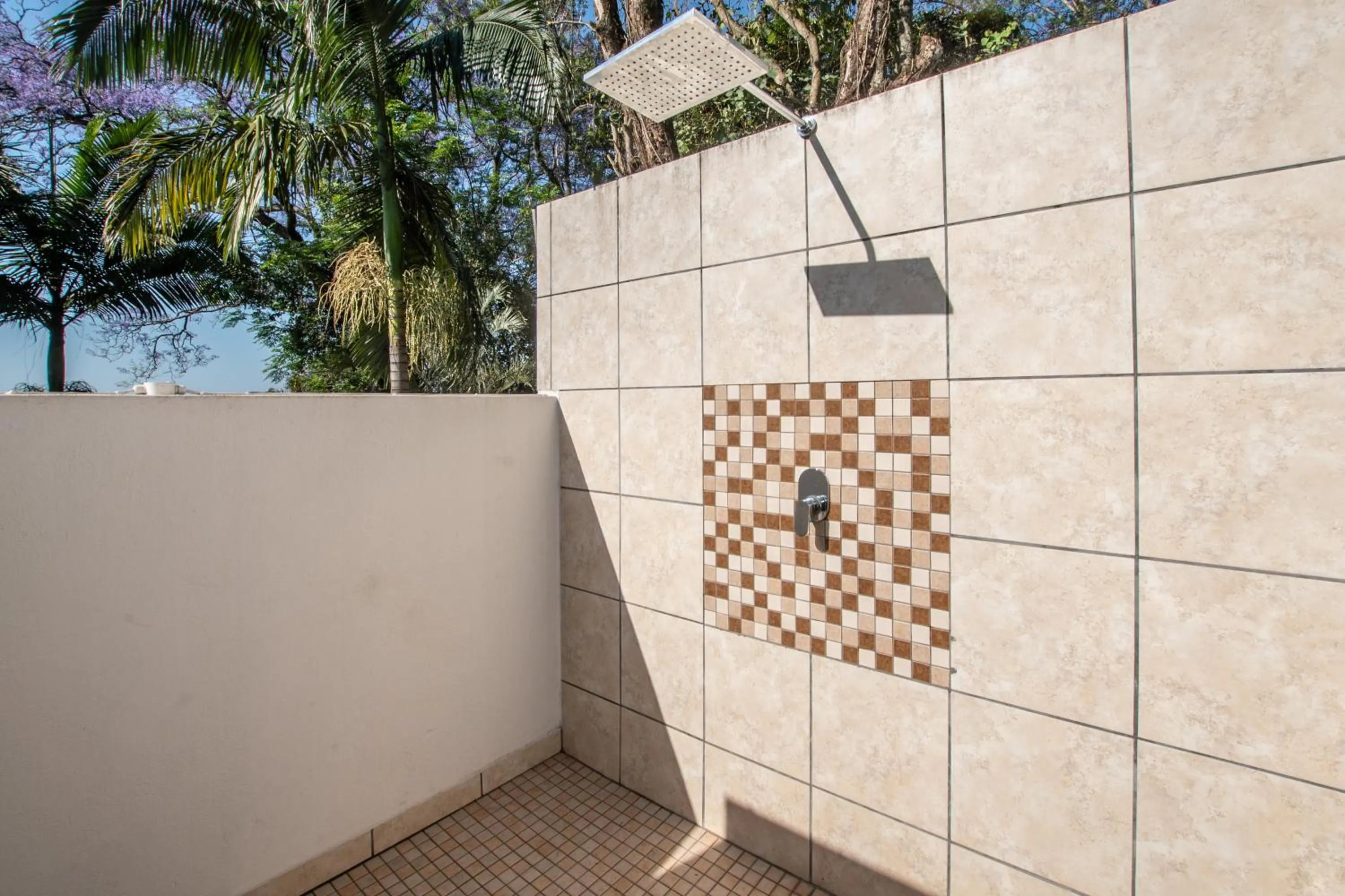 Shower in Nut Grove Boutique Hotel